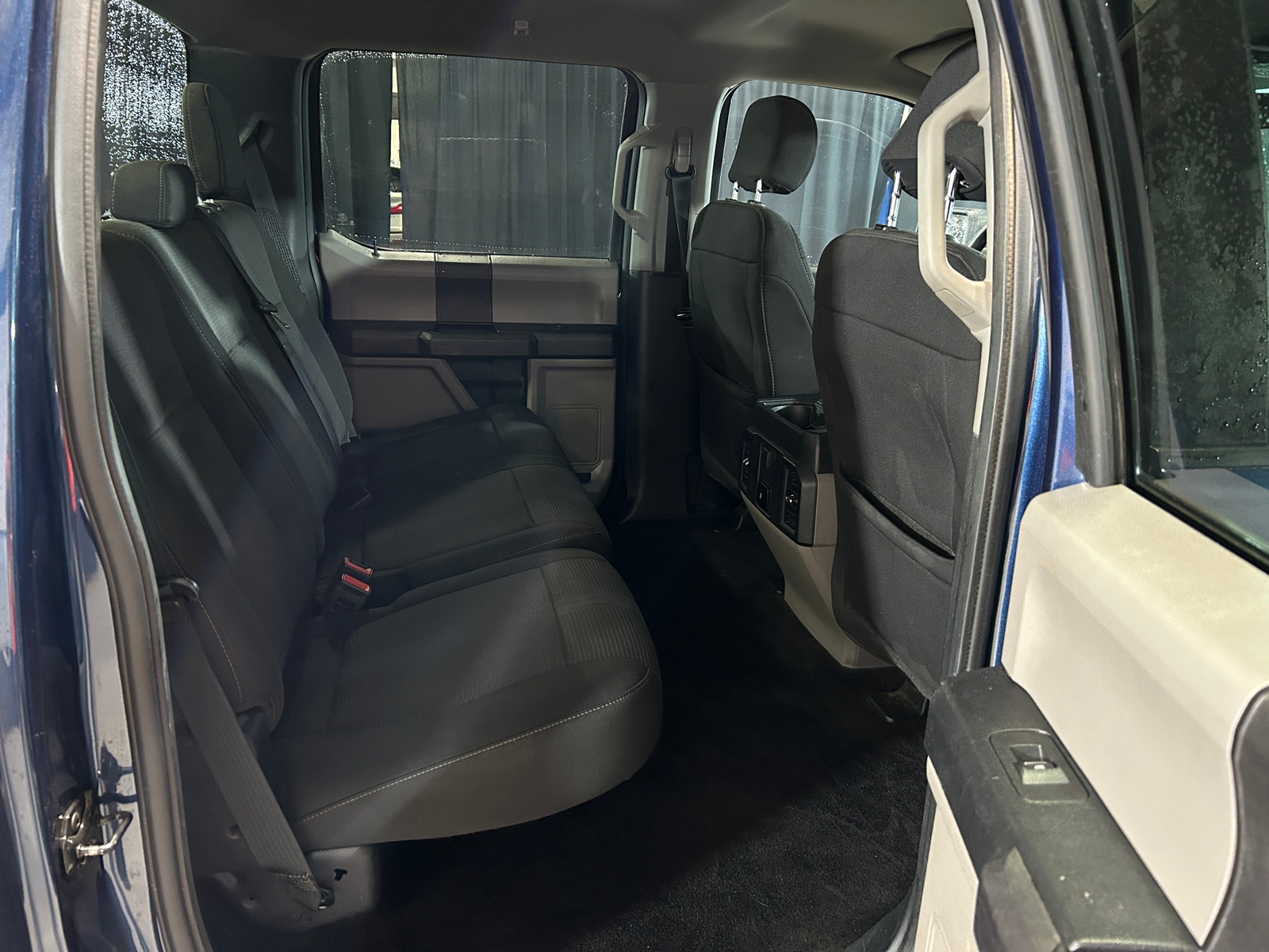 Thumbnail: 2018 Ford Econoline - 6