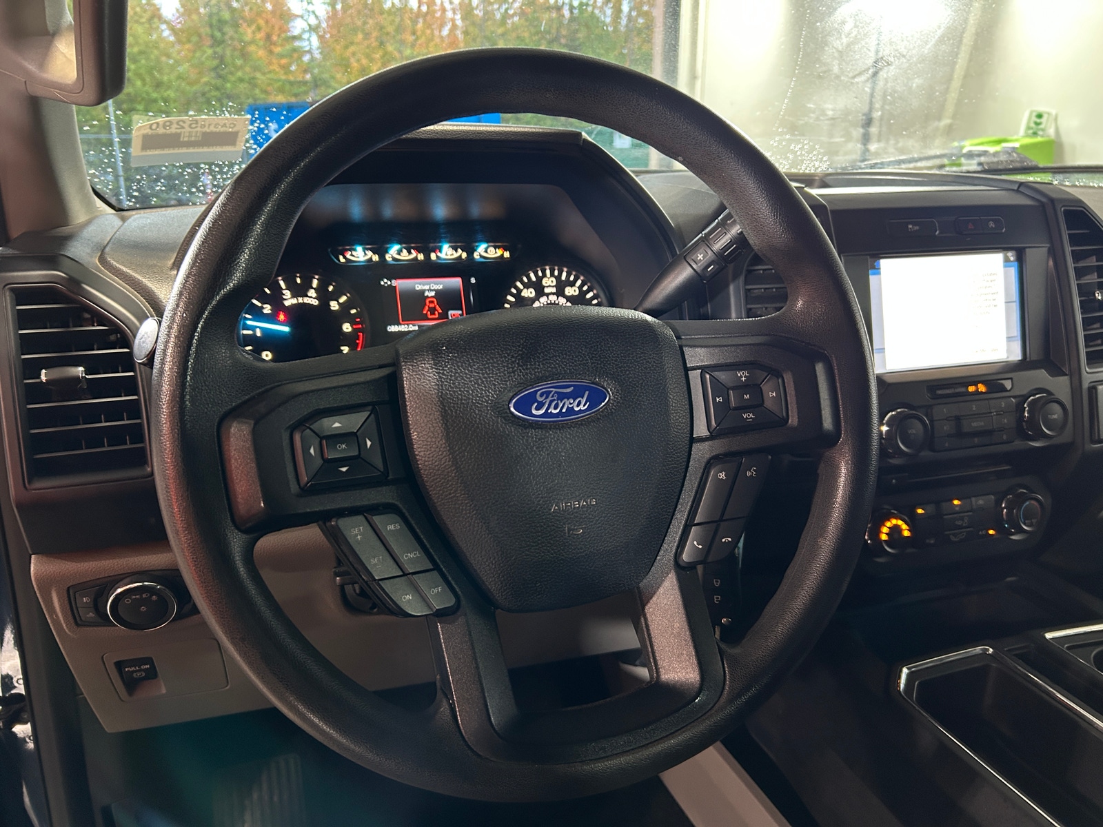 Thumbnail: 2018 Ford Econoline - 5