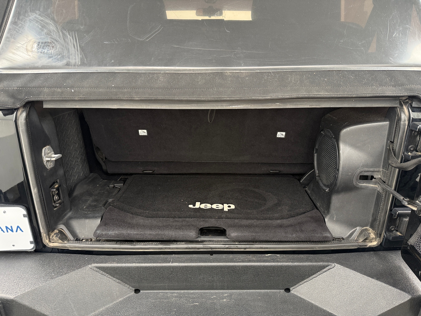 Thumbnail: 2012 Jeep Wrangler - 7