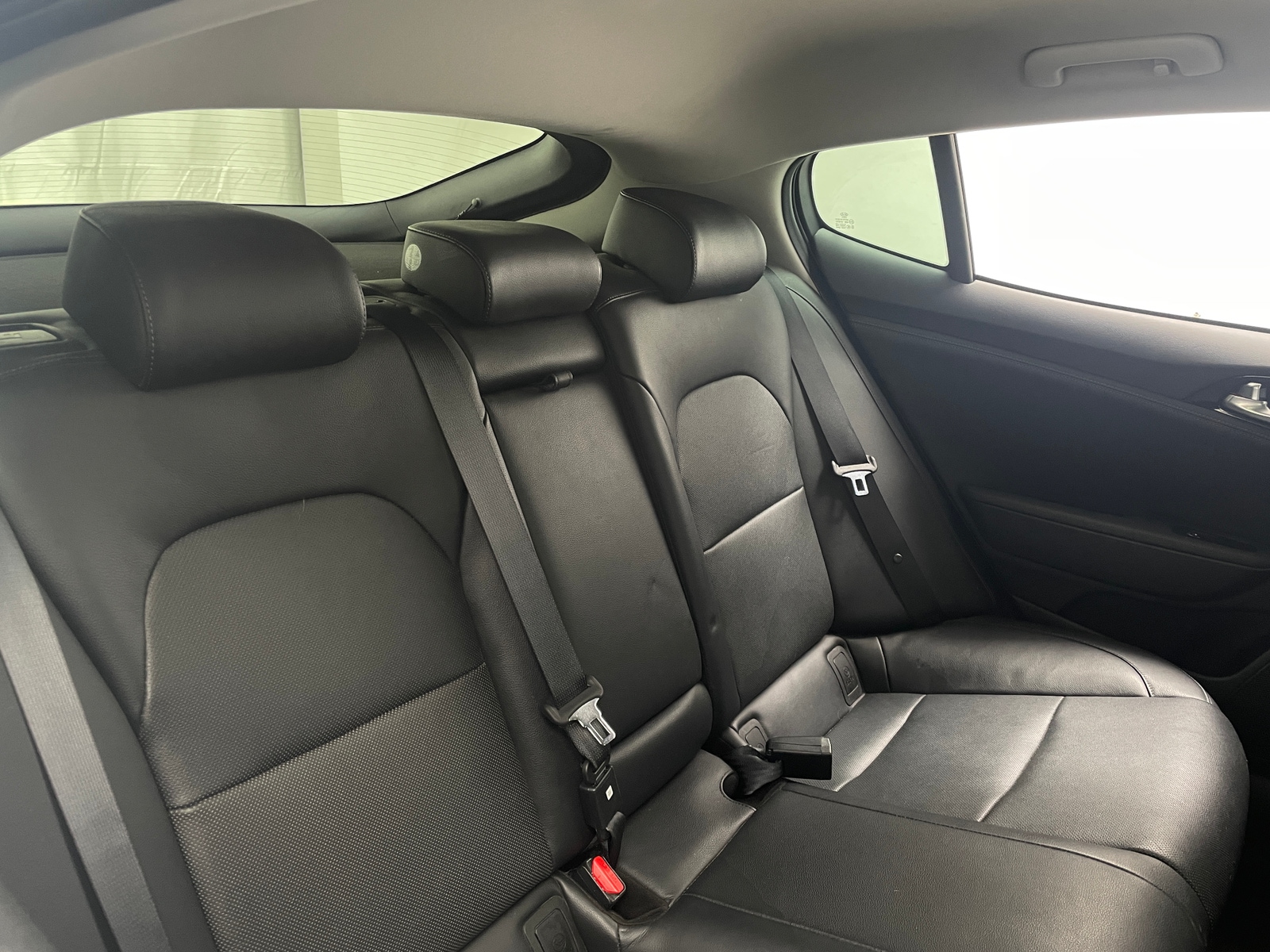 Thumbnail: 2018 Kia Stinger - 5