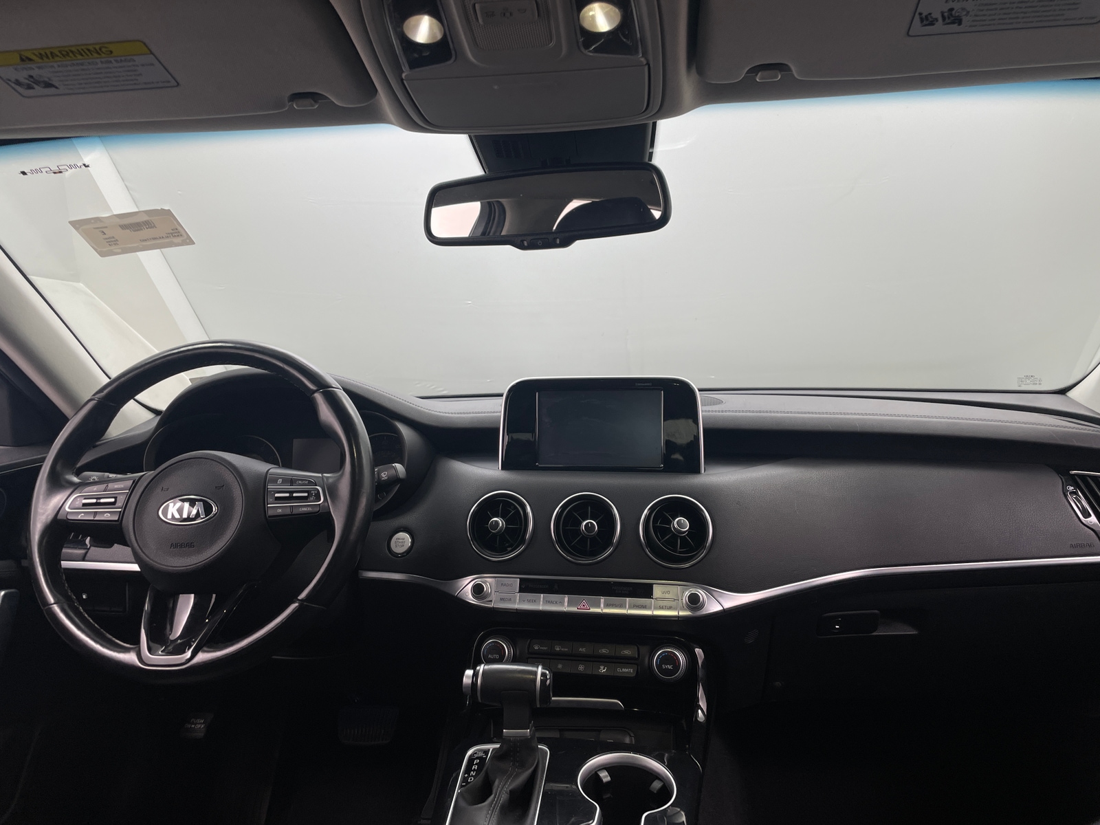 Thumbnail: 2018 Kia Stinger - 2