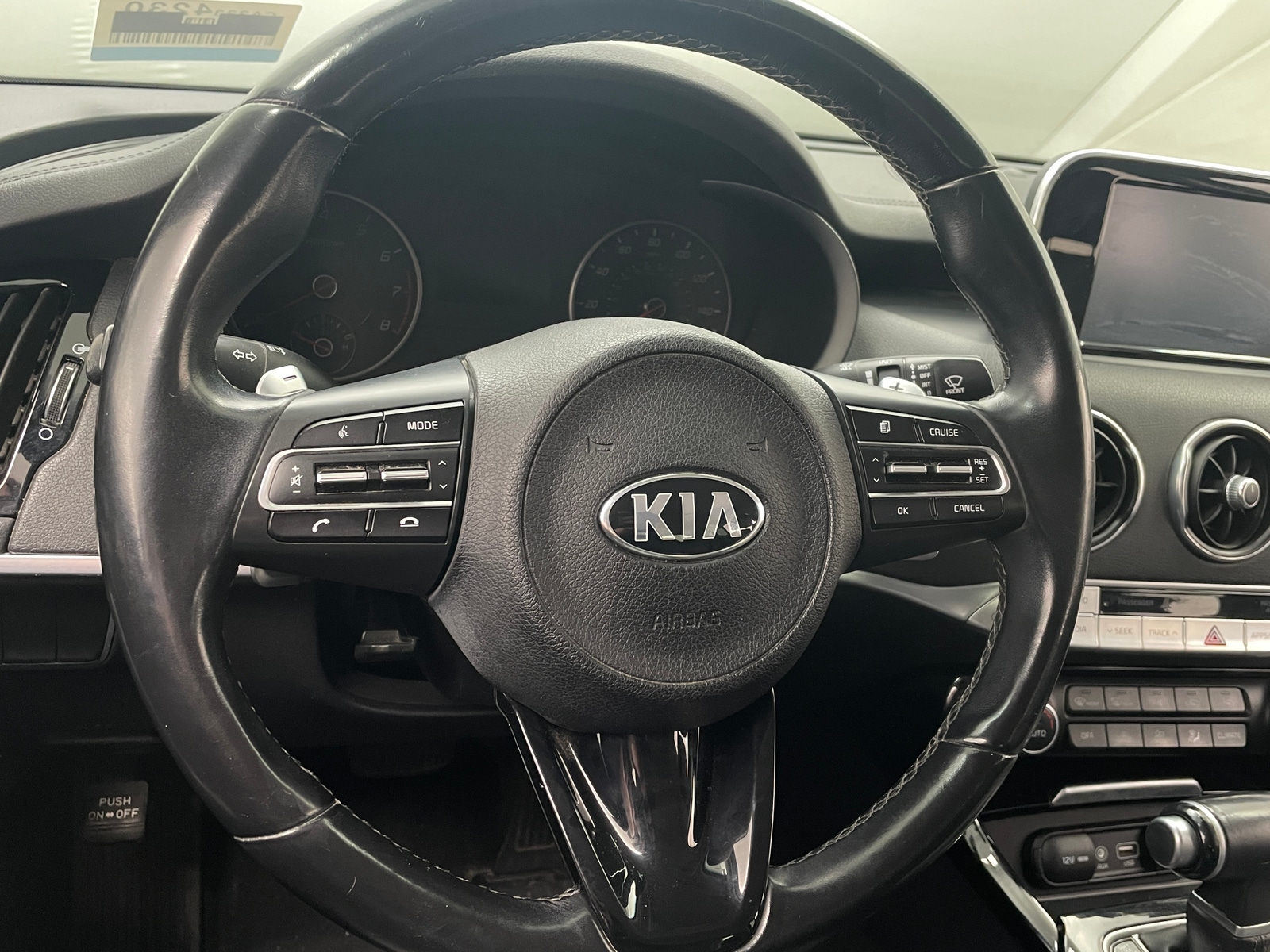 Thumbnail: 2018 Kia Stinger - 4