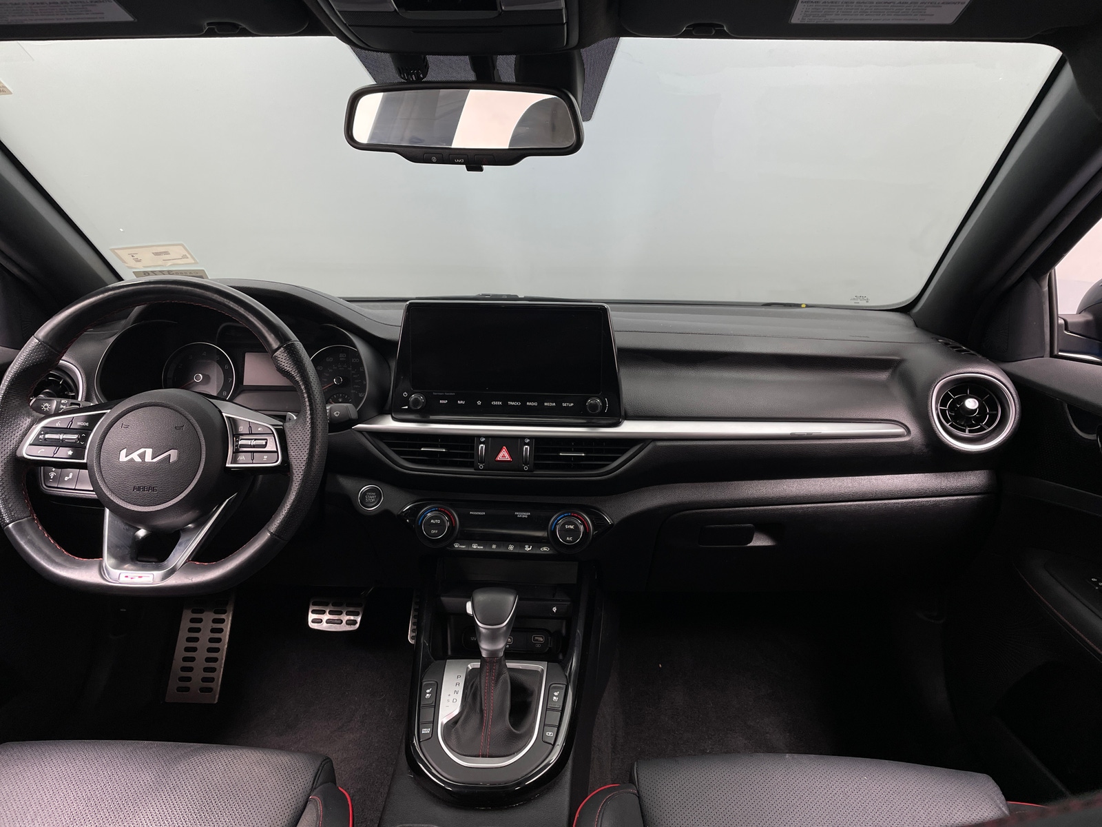 Thumbnail: 2022 Kia Forte - 3