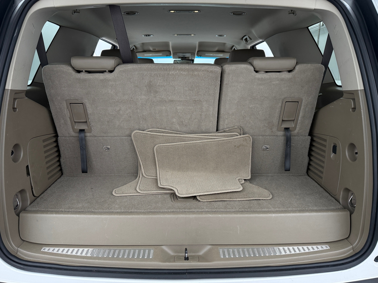 Thumbnail: 2019 Chevrolet Tahoe - 6