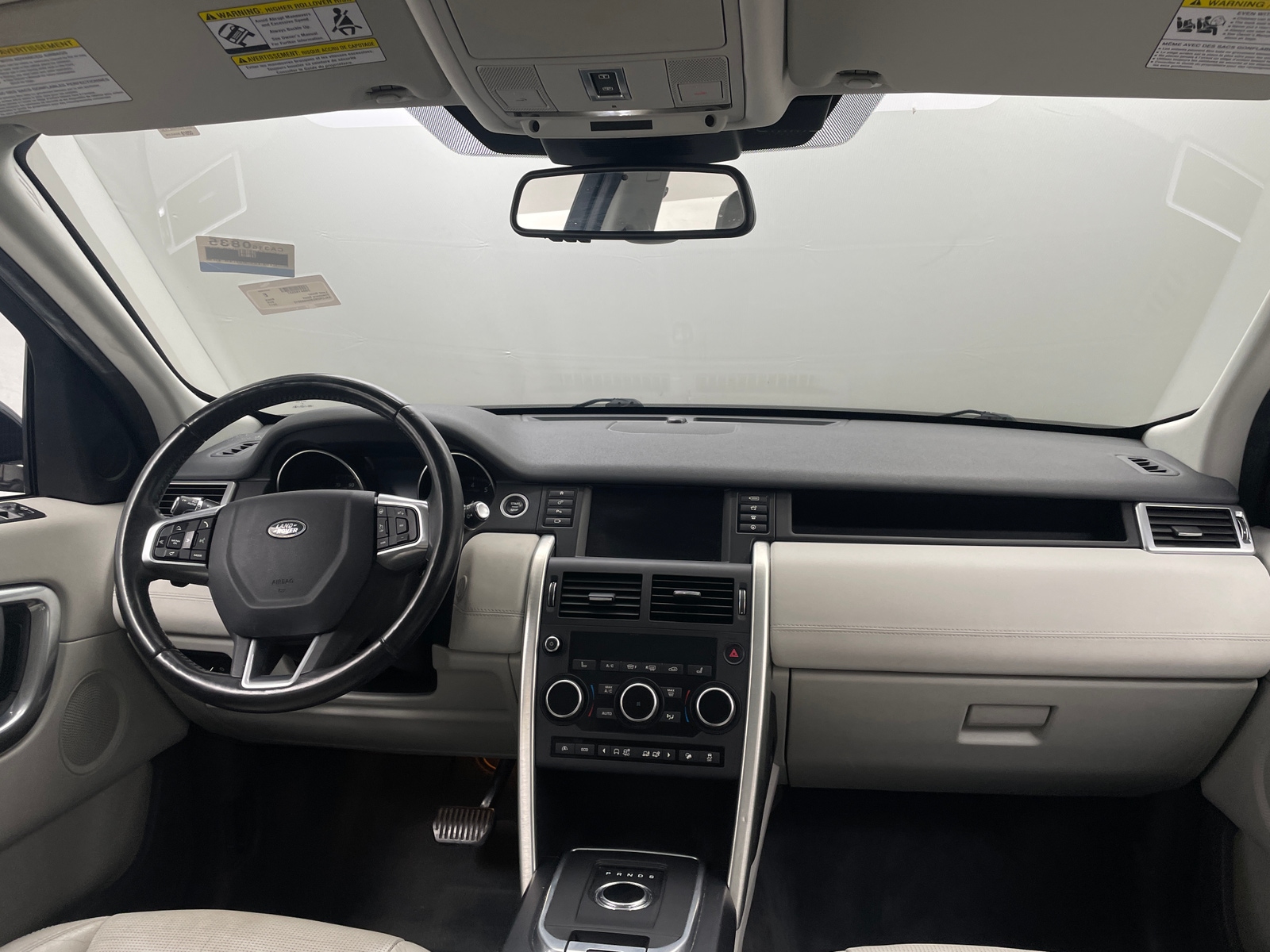 Thumbnail: 2017 Land Rover Discovery Sport - 2