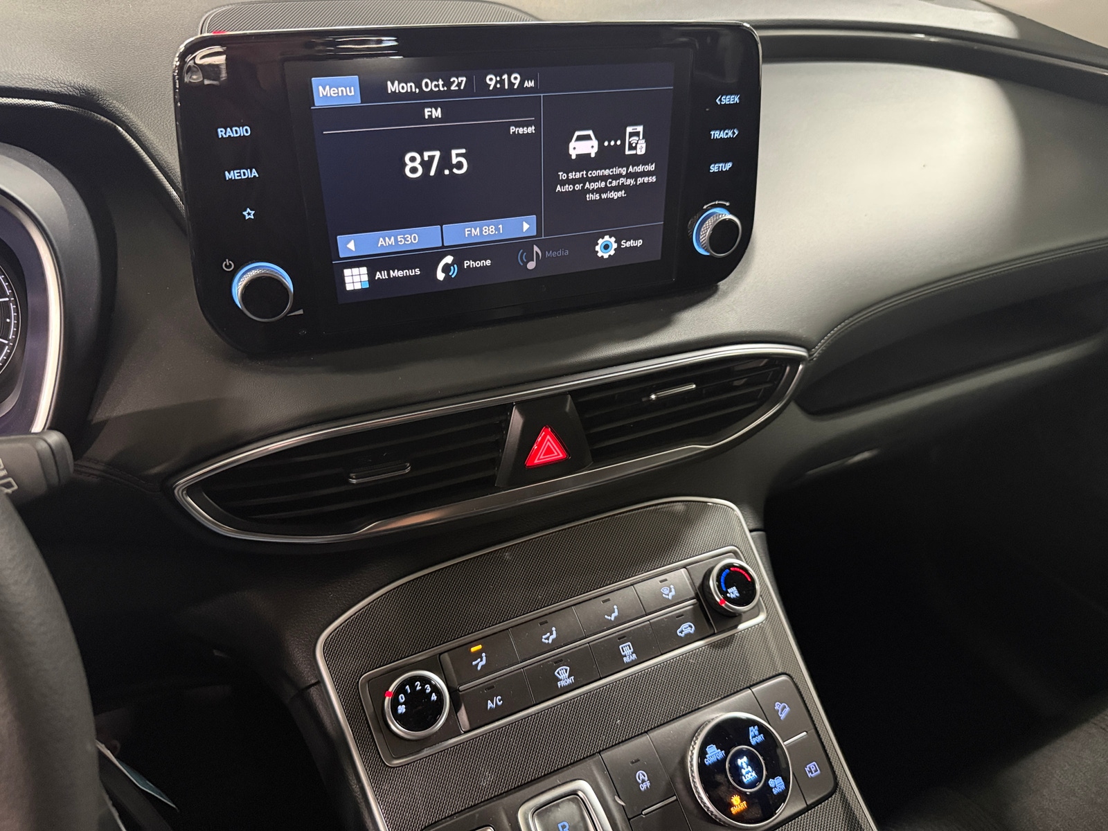 Thumbnail: 2023 Hyundai Santa Fe - 4