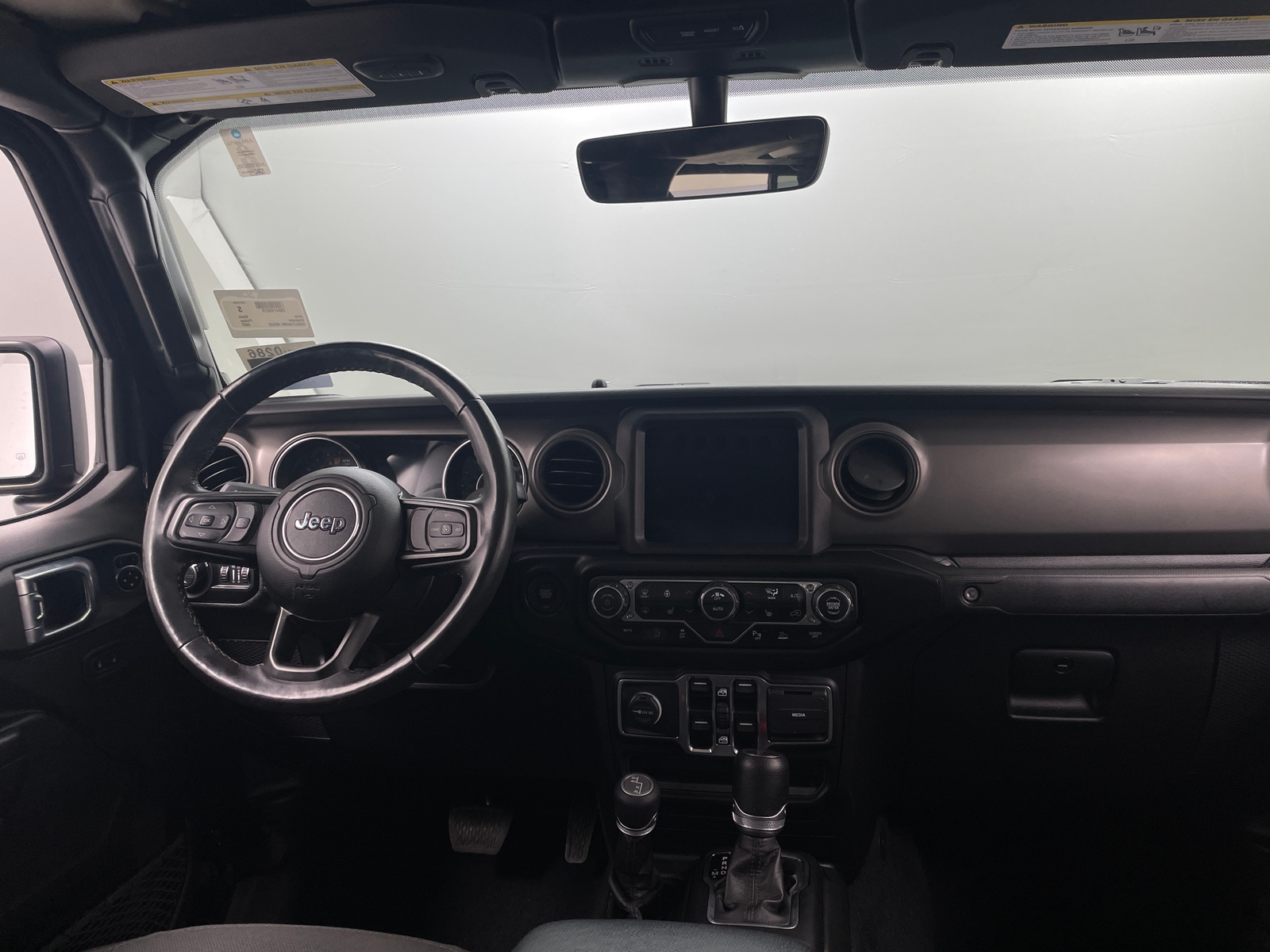 Thumbnail: 2022 Jeep Gladiator - 3