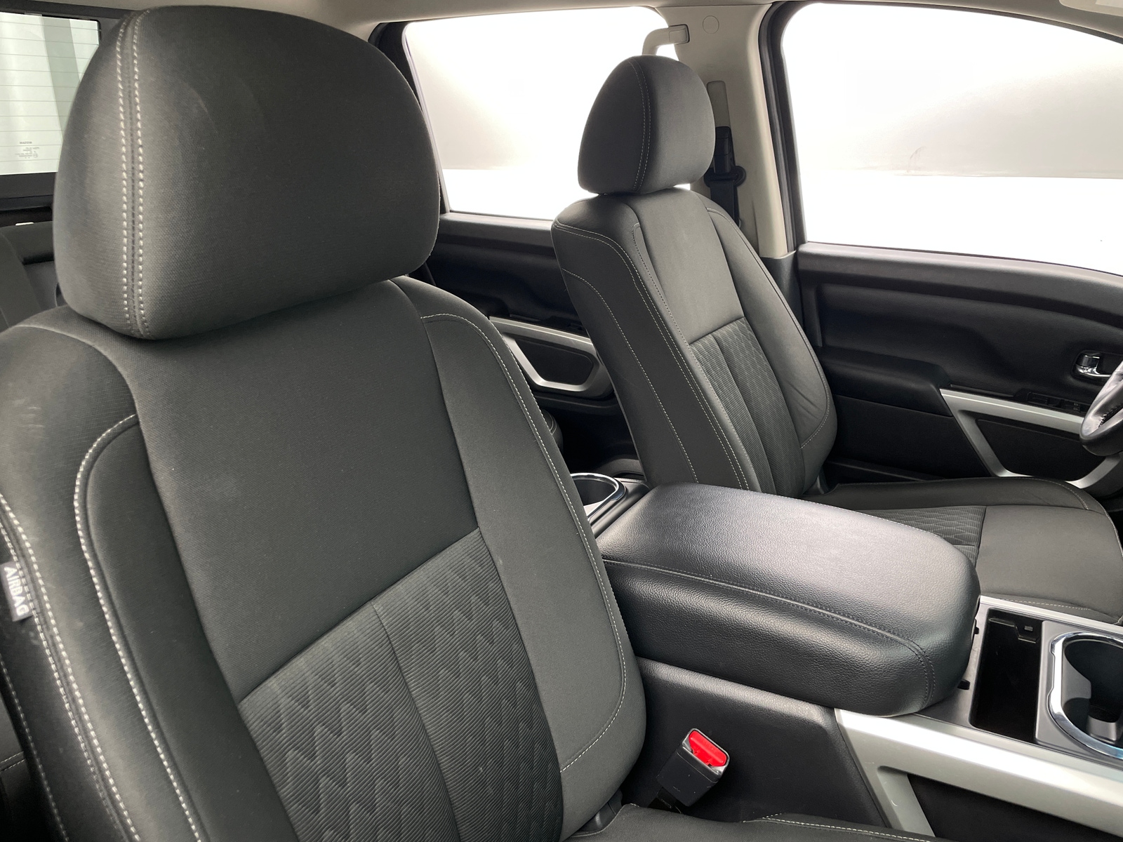 Thumbnail: 2017 Nissan Titan - 2