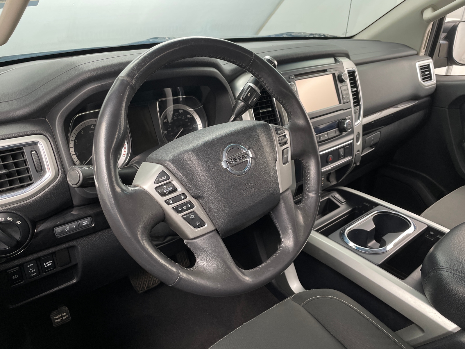 Thumbnail: 2017 Nissan Titan - 5