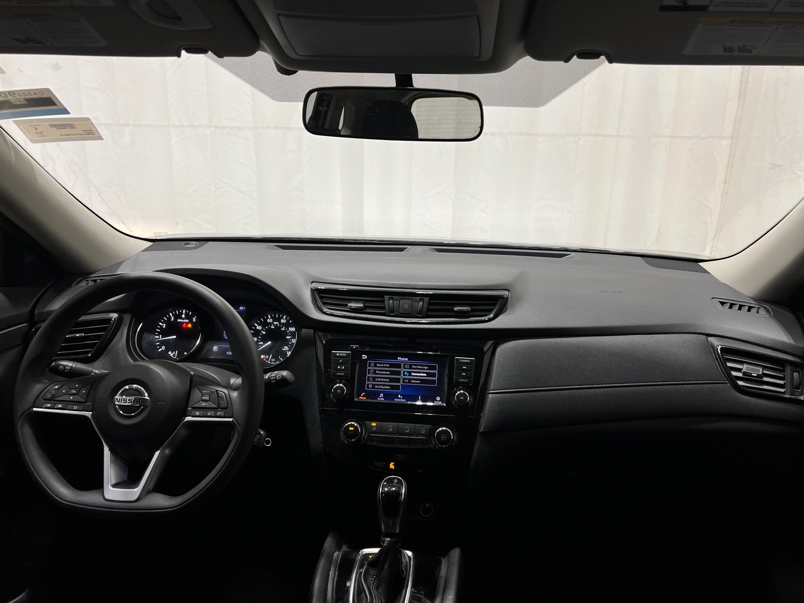 Thumbnail: 2018 Nissan Rogue - 3