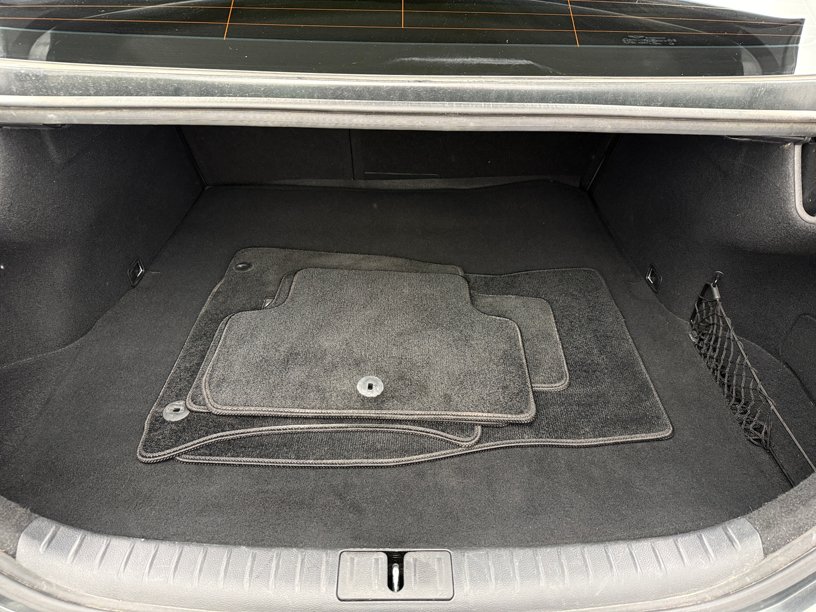 Thumbnail: 2022 Genesis G70 - 6