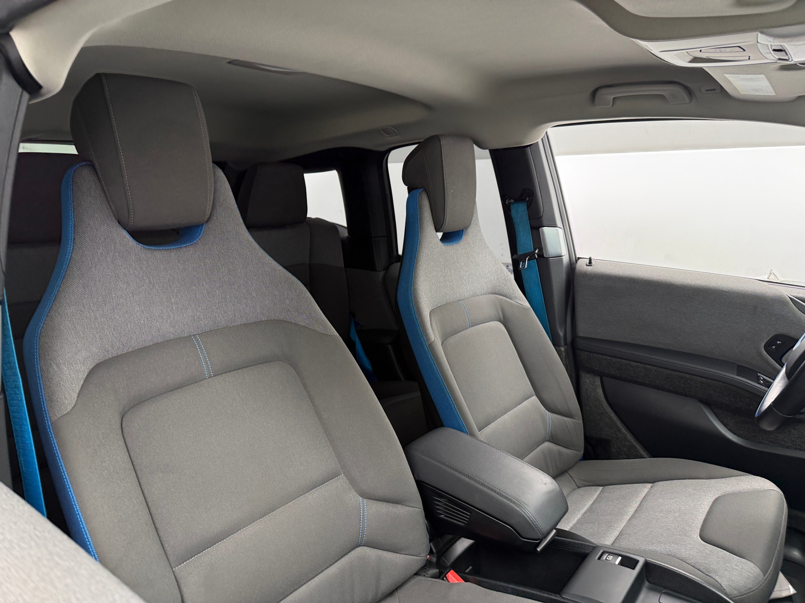 Thumbnail: 2018 BMW i3 - 2