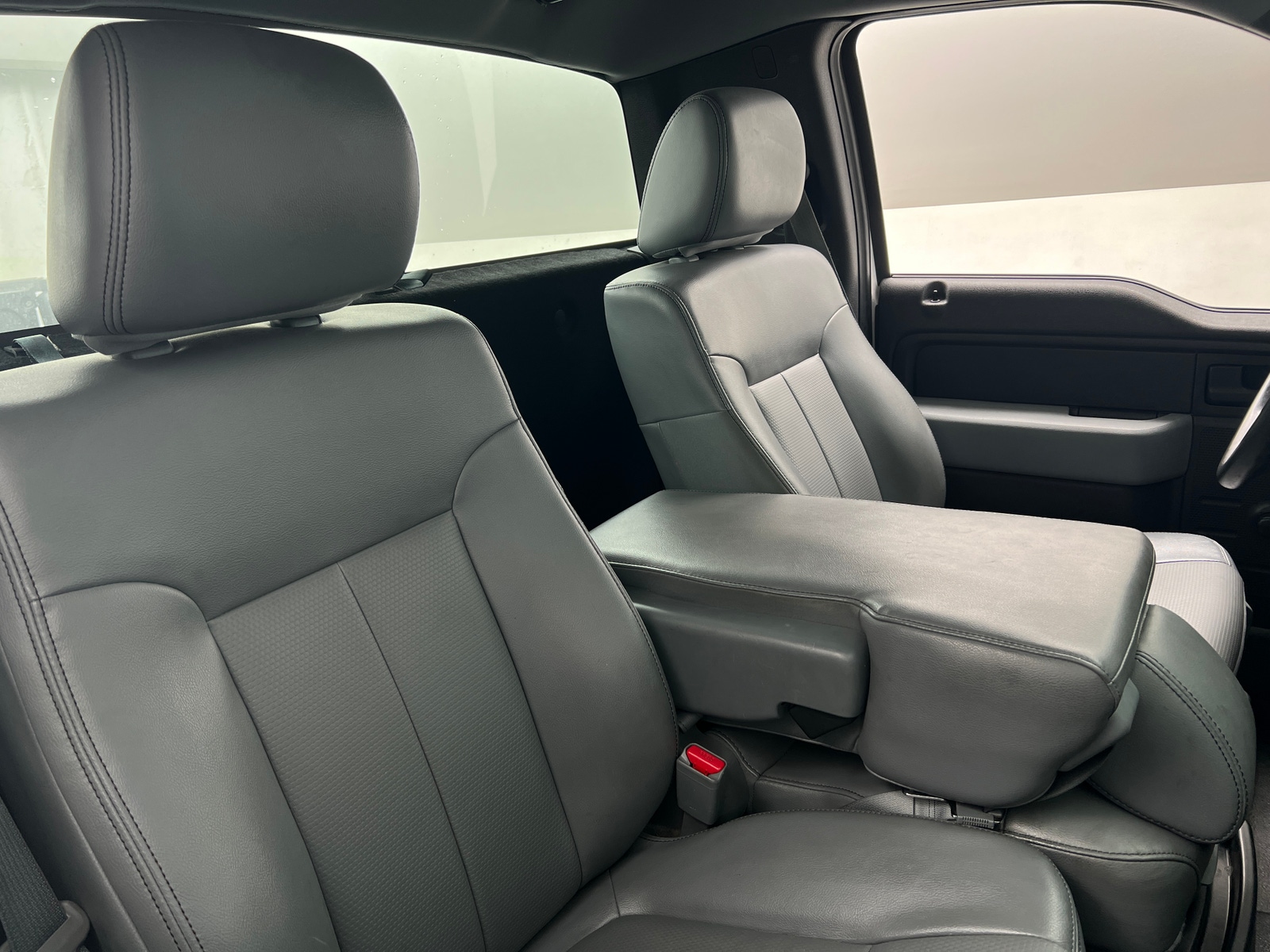 Thumbnail: 2013 Ford Econoline - 2