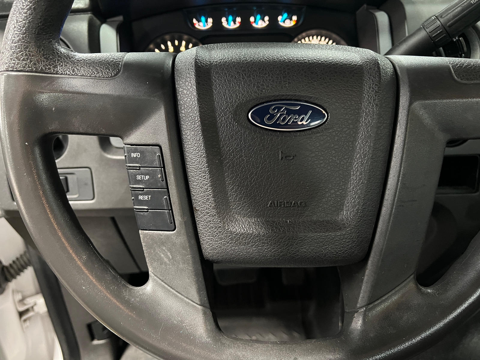 Thumbnail: 2013 Ford Econoline - 5