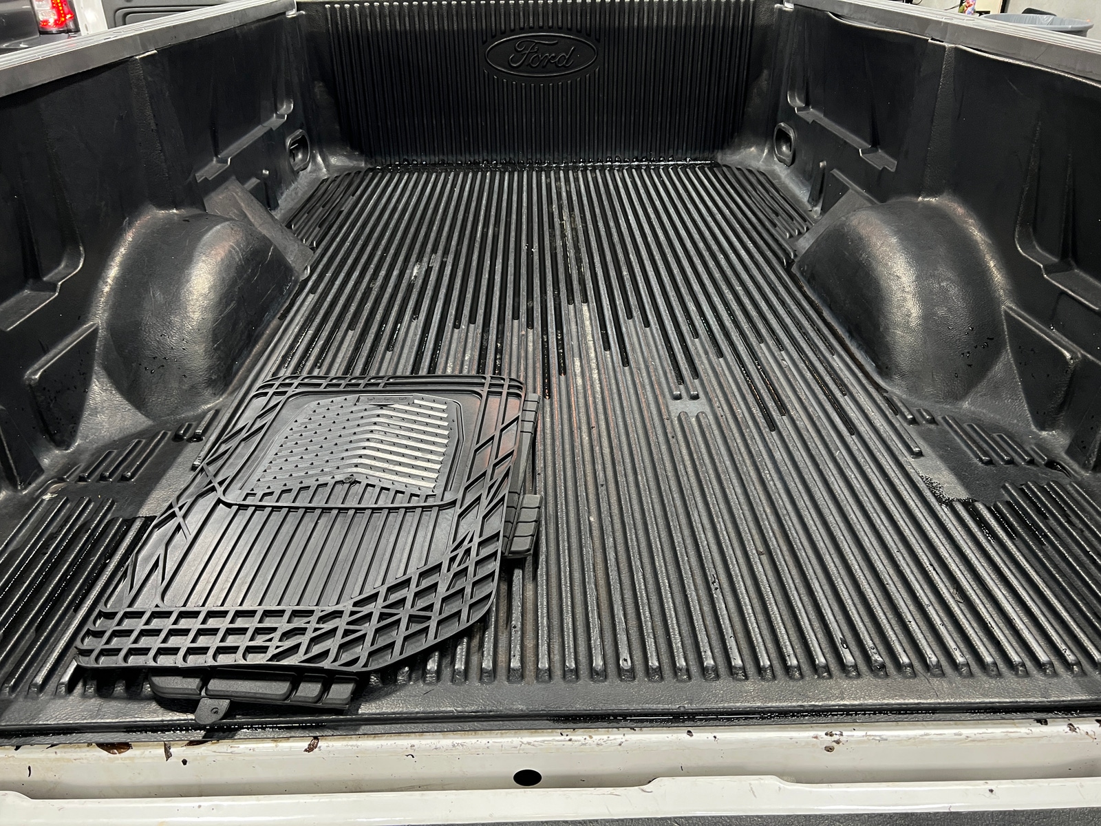 Thumbnail: 2013 Ford Econoline - 6