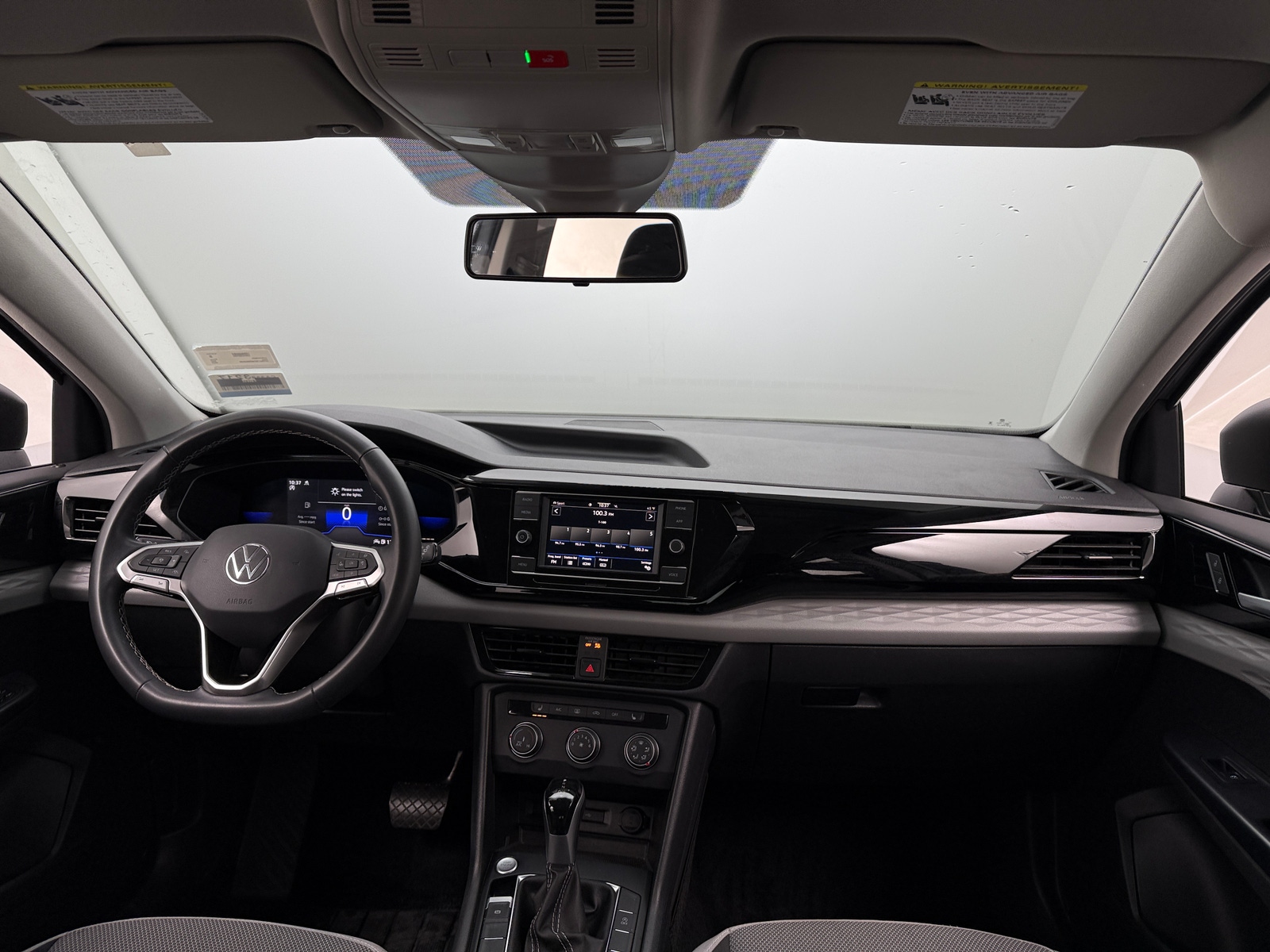 Thumbnail: 2022 Volkswagen Taos - 3