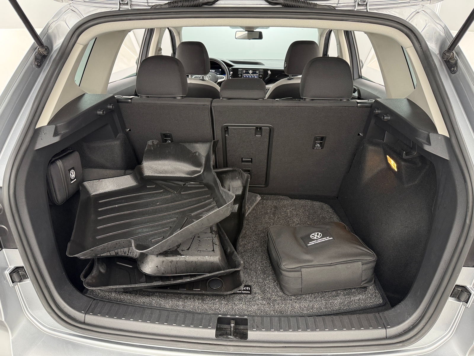 Thumbnail: 2022 Volkswagen Taos - 7