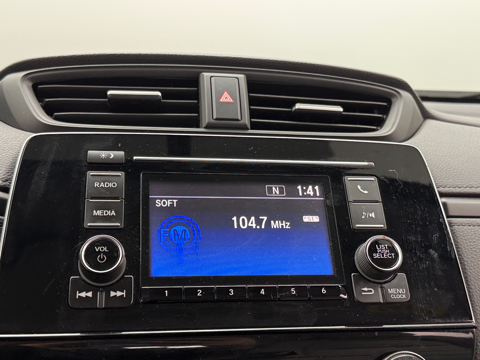 Thumbnail: 2017 Honda CR-V - 4