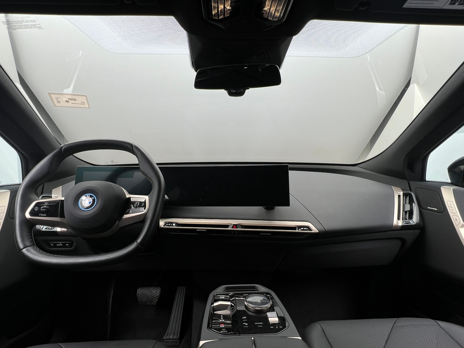 Thumbnail: 2025 BMW iX - 2