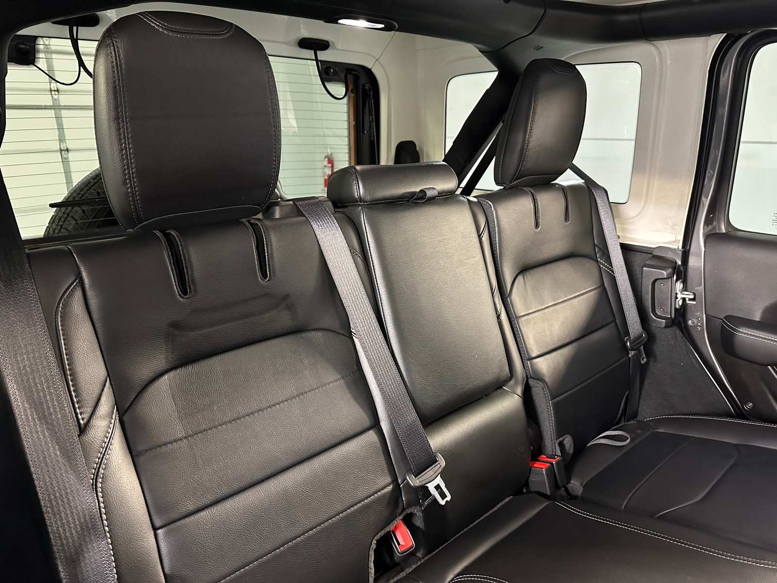 Thumbnail: 2022 Jeep Wrangler - 5