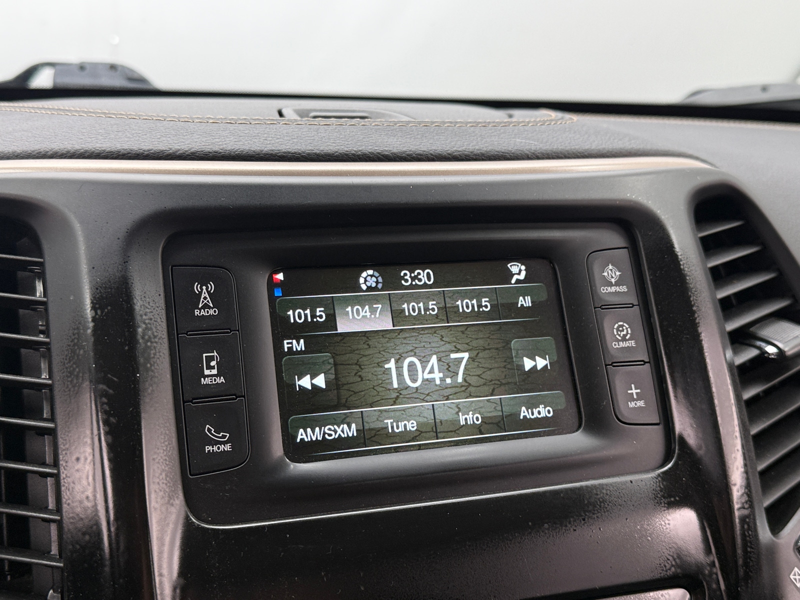 Thumbnail: 2016 Jeep Cherokee - 4