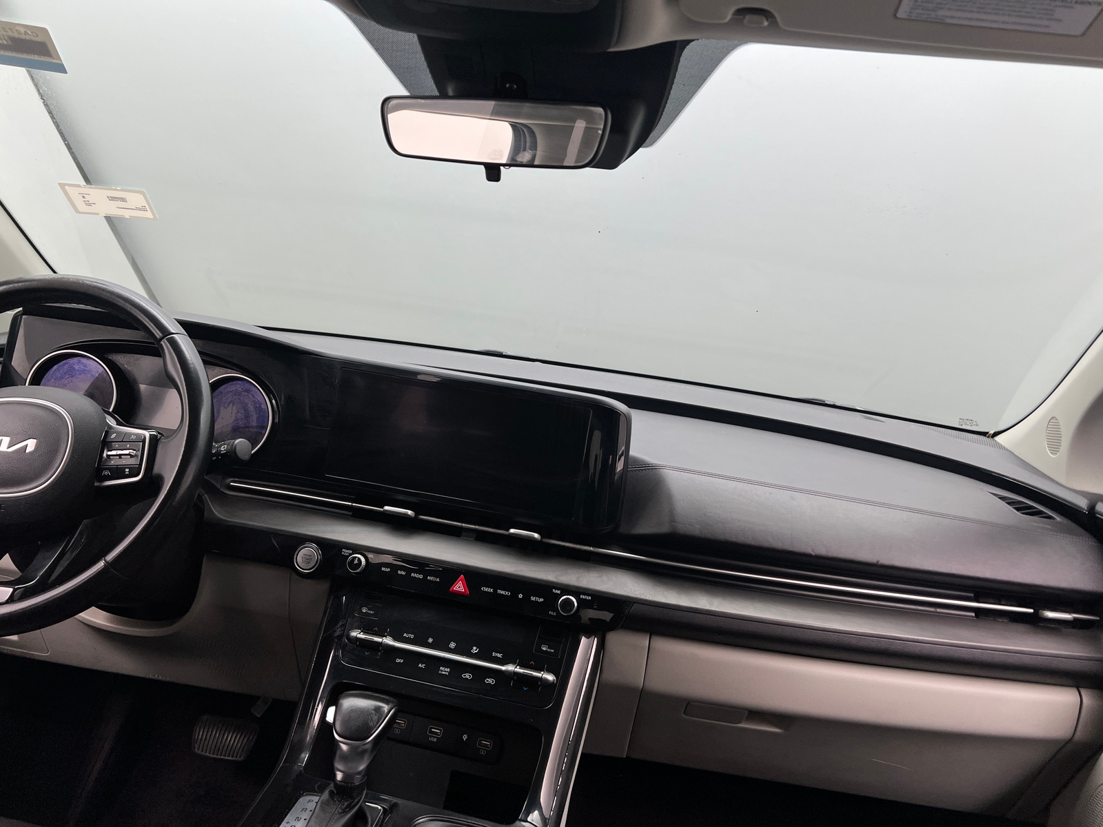 Thumbnail: 2022 Kia Carnival - 2