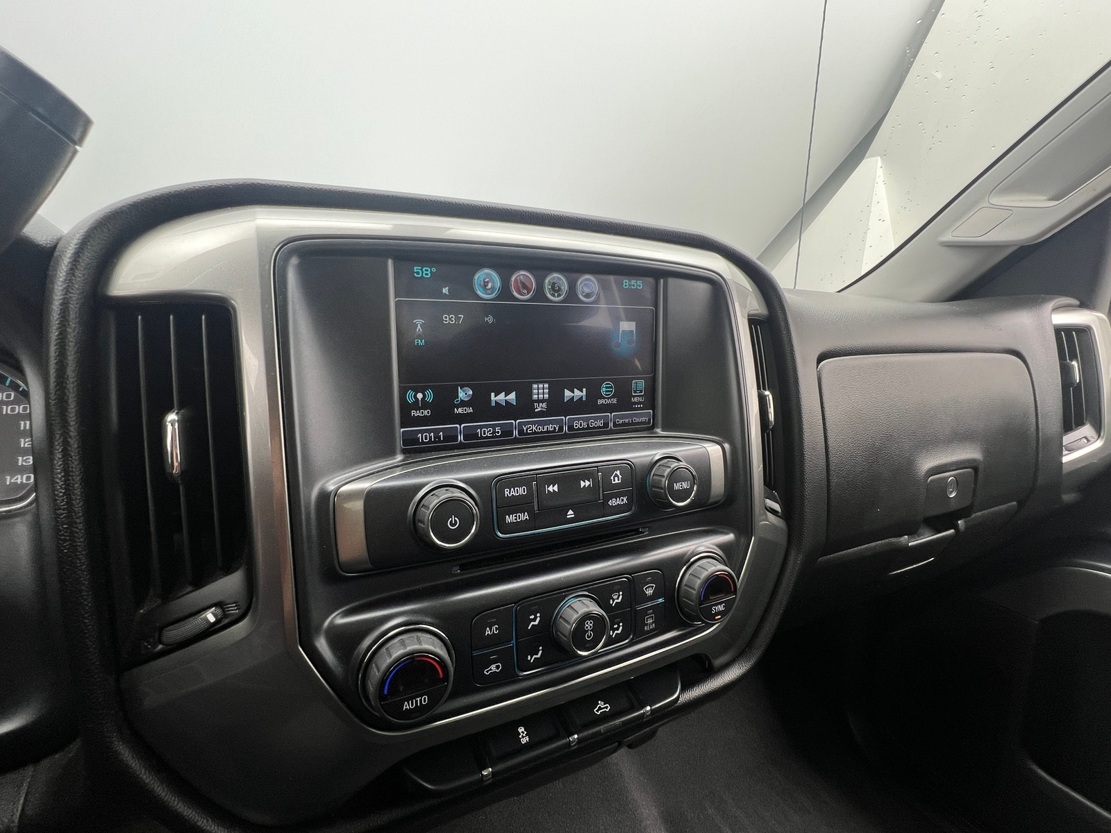 Thumbnail: 2018 Chevrolet Silverado 1500 - 4