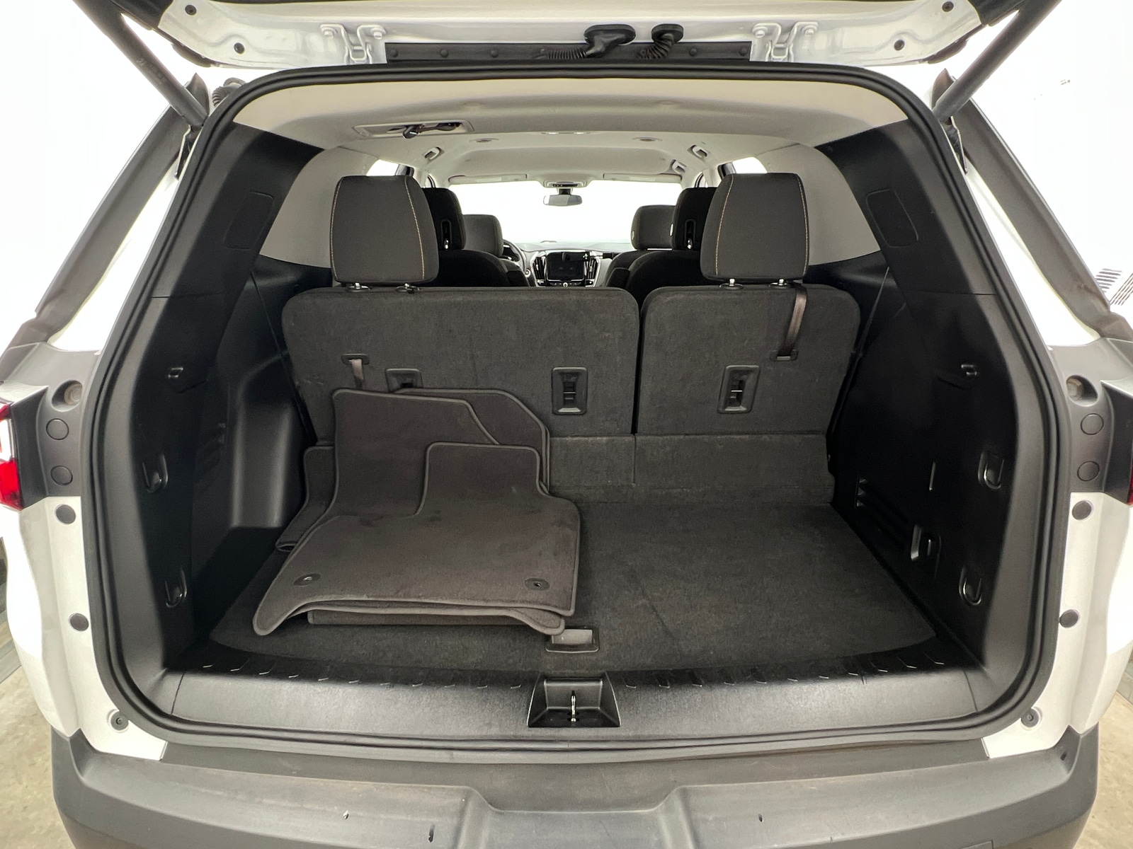 Thumbnail: 2018 Chevrolet Traverse - 7