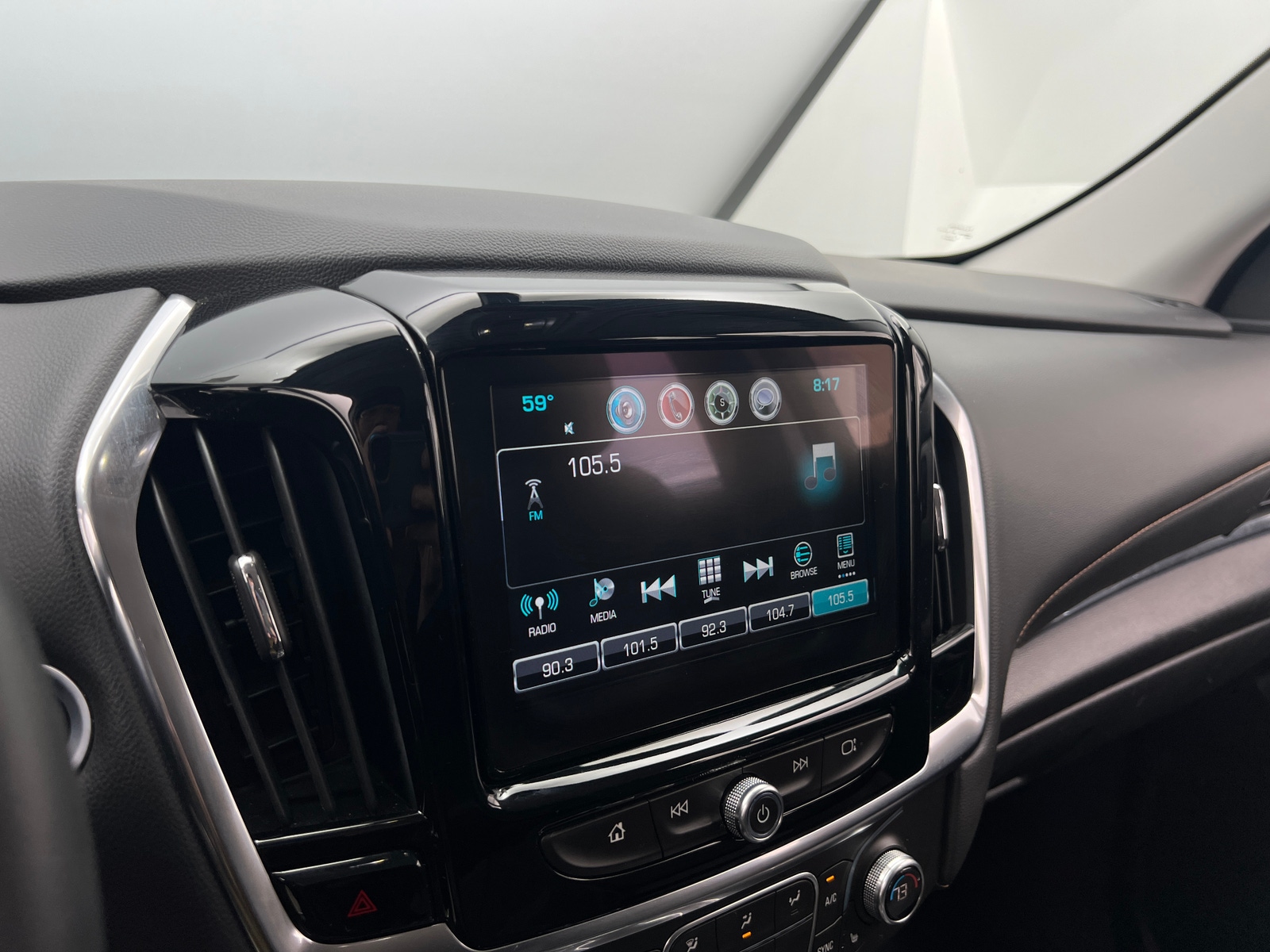 Thumbnail: 2018 Chevrolet Traverse - 4