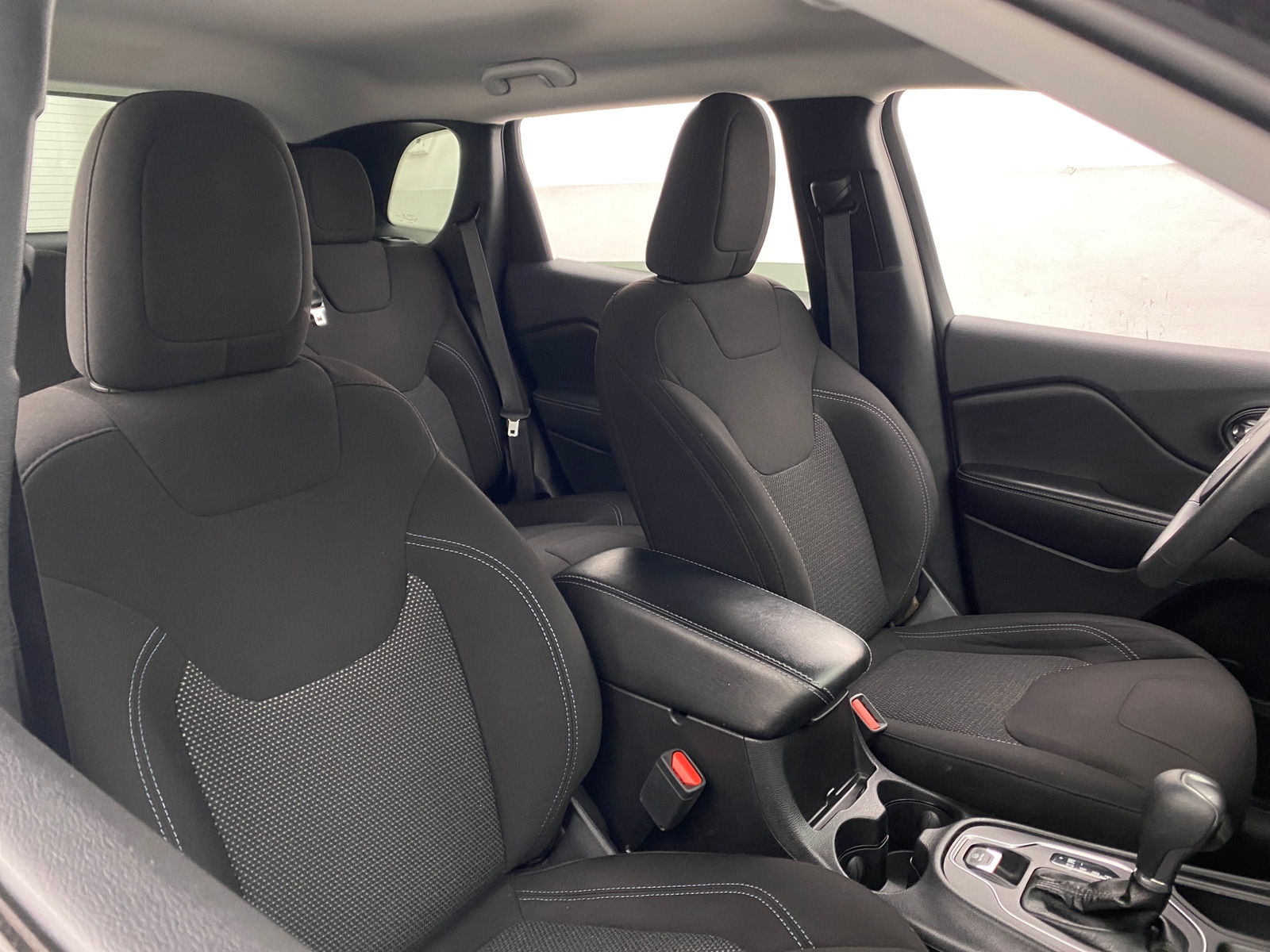 Thumbnail: 2020 Jeep Cherokee - 2