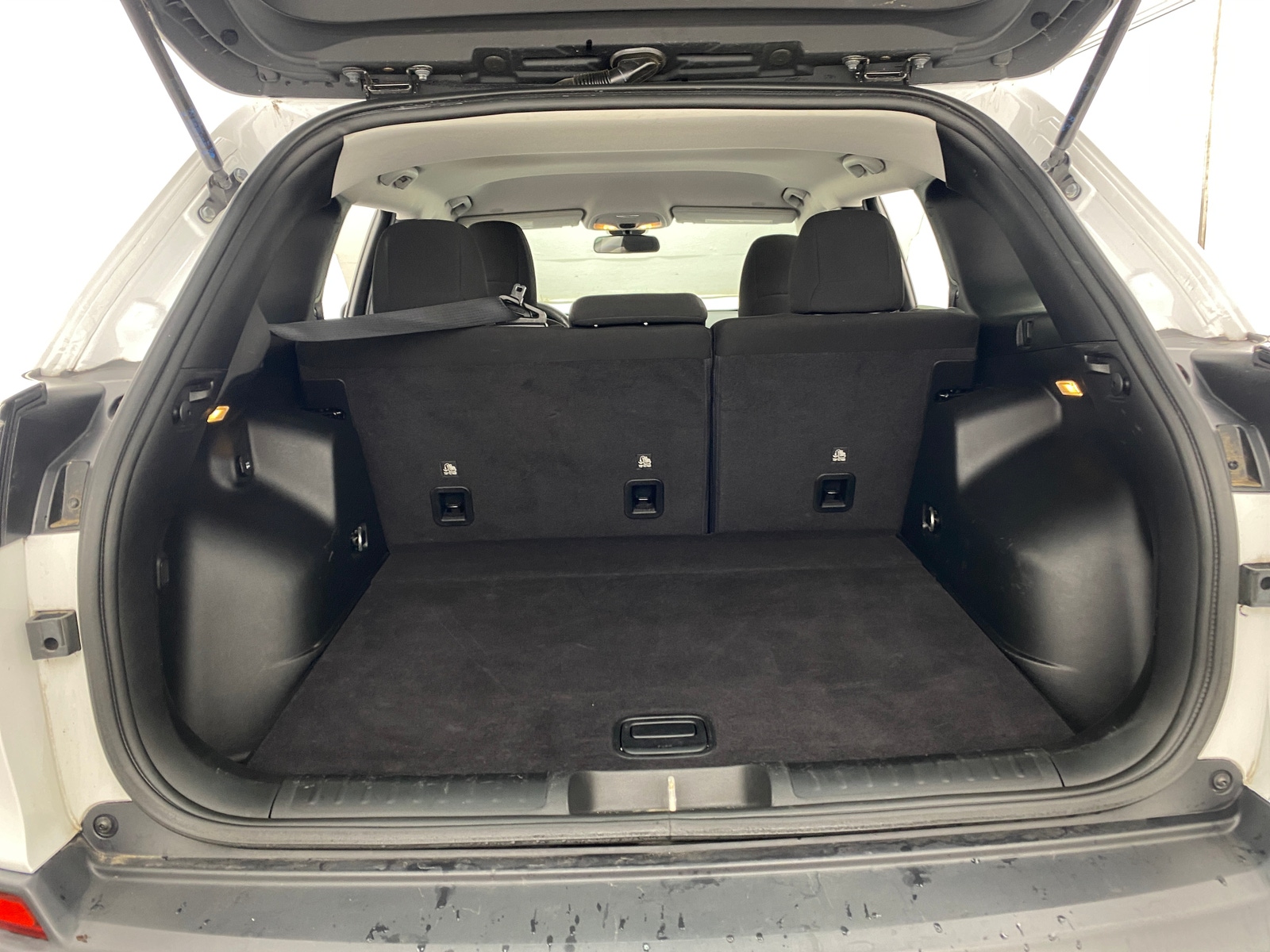 Thumbnail: 2020 Jeep Cherokee - 7