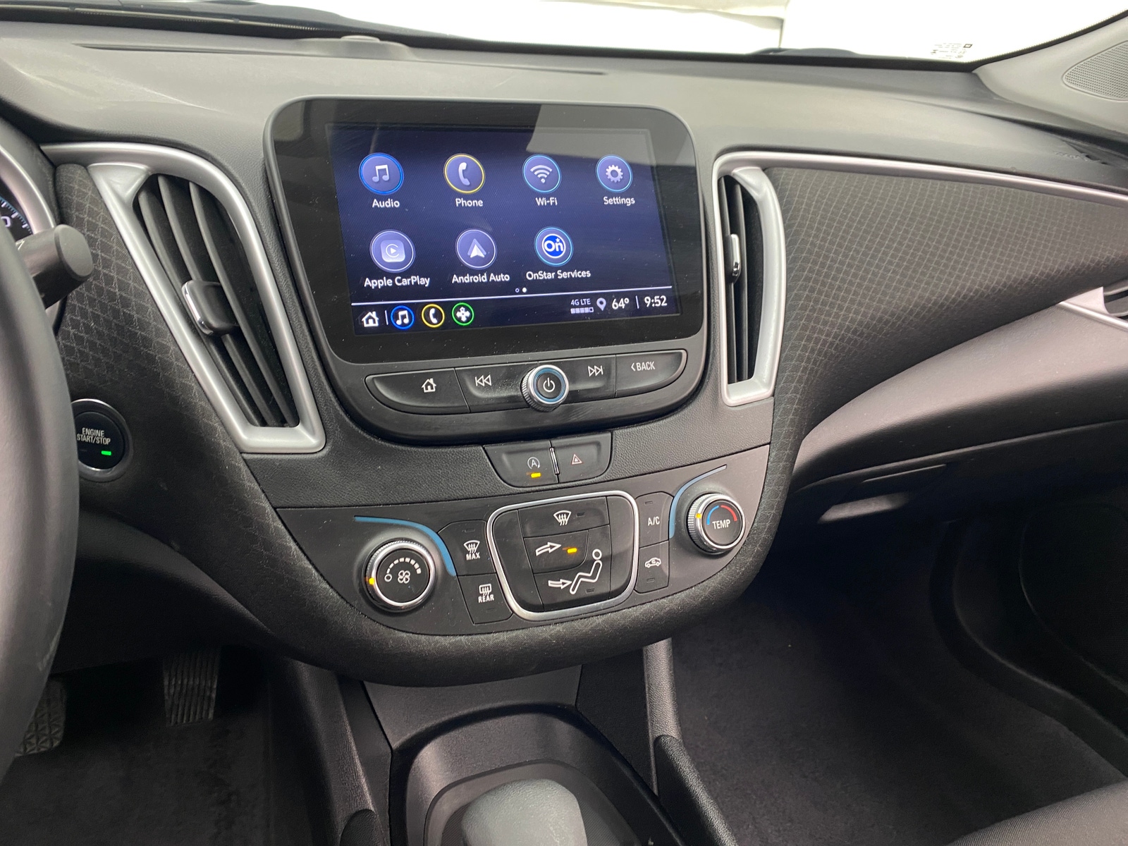 Thumbnail: 2024 Chevrolet Malibu - 4