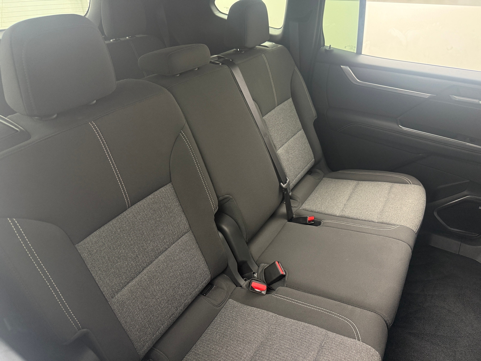 Thumbnail: 2025 GMC Acadia - 6