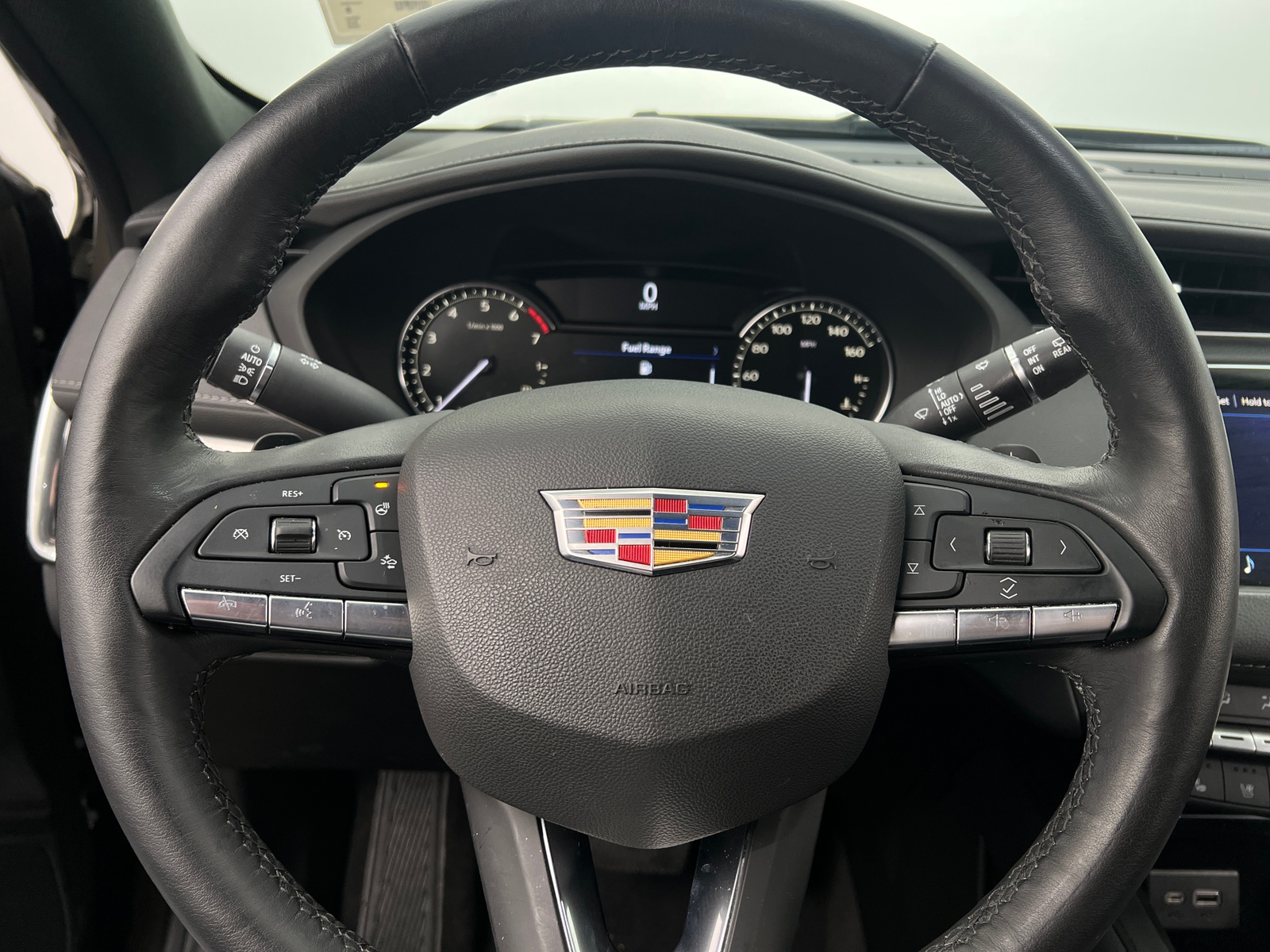 Thumbnail: 2020 Cadillac XT4 - 4