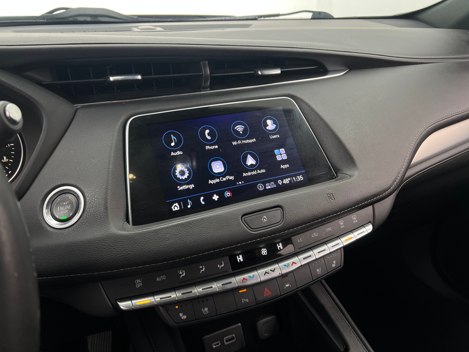 Thumbnail: 2020 Cadillac XT4 - 3