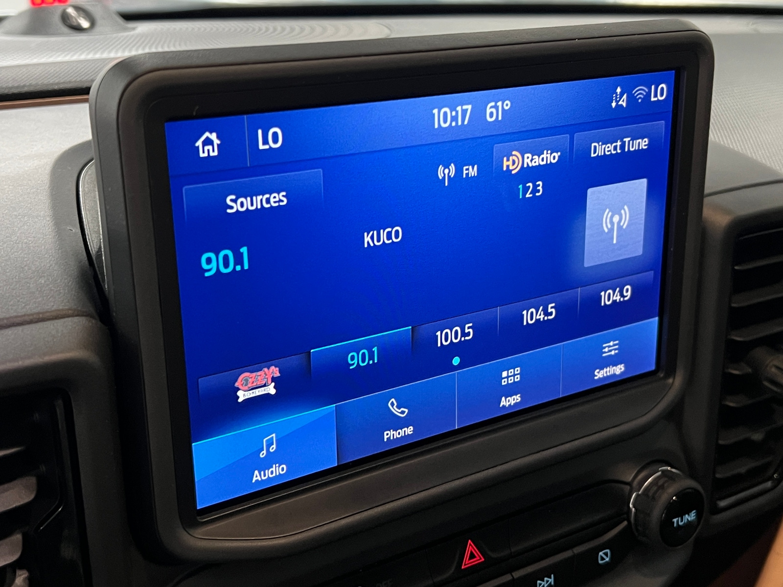 Thumbnail: 2023 Ford Bronco Sport - 3