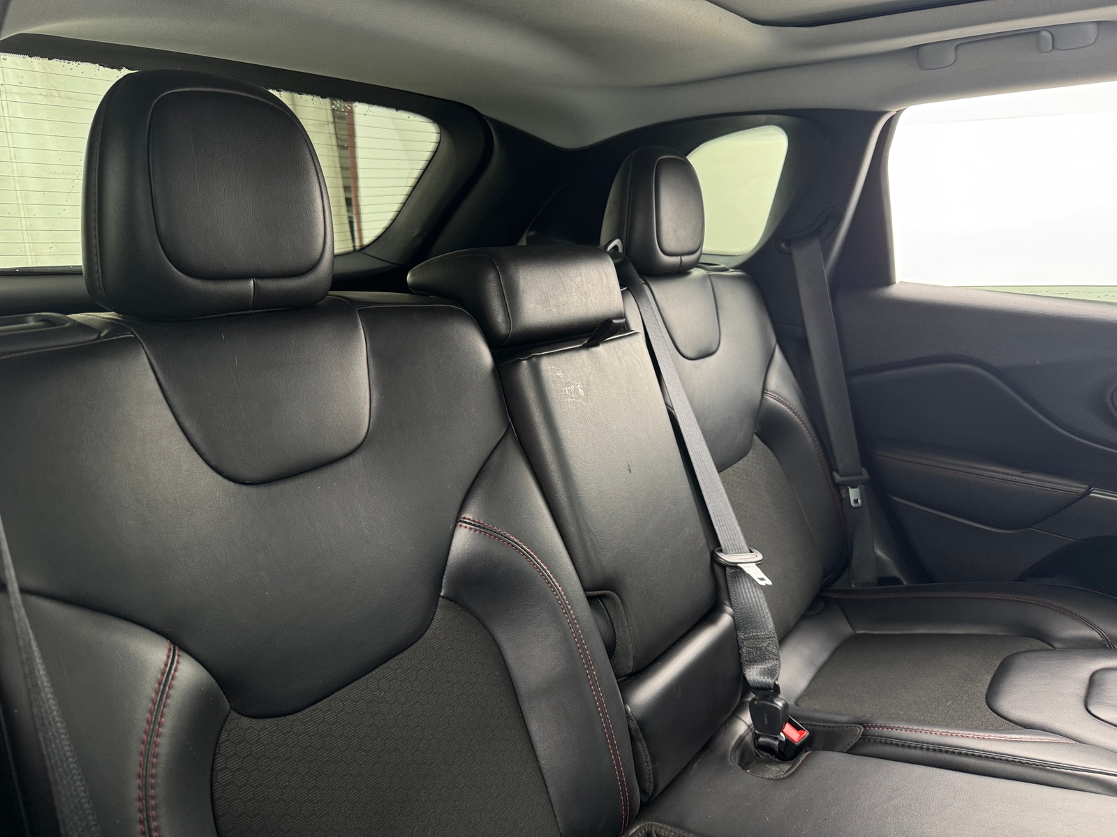 Thumbnail: 2021 Jeep Cherokee - 6