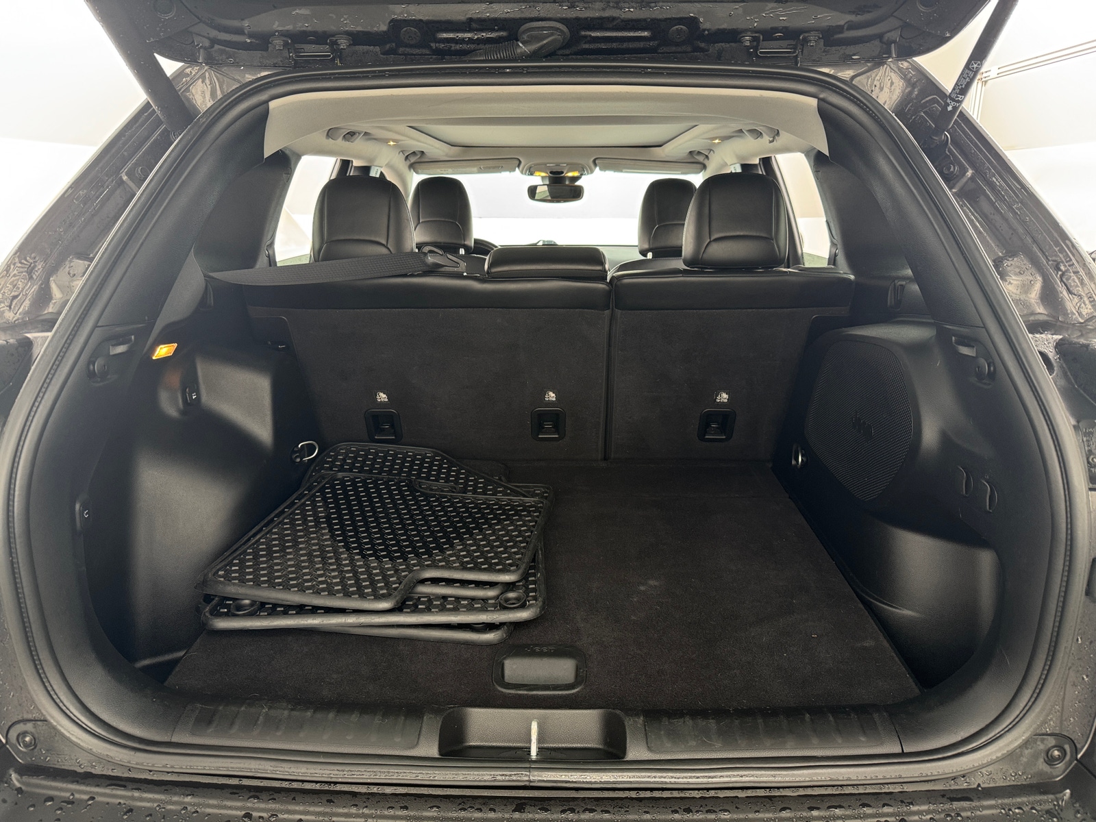 Thumbnail: 2021 Jeep Cherokee - 7