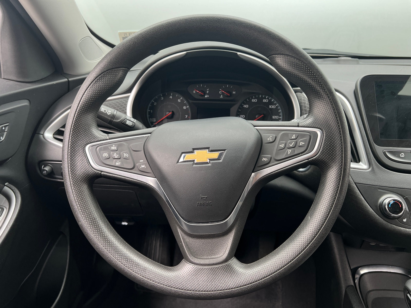 Thumbnail: 2023 Chevrolet Malibu - 5