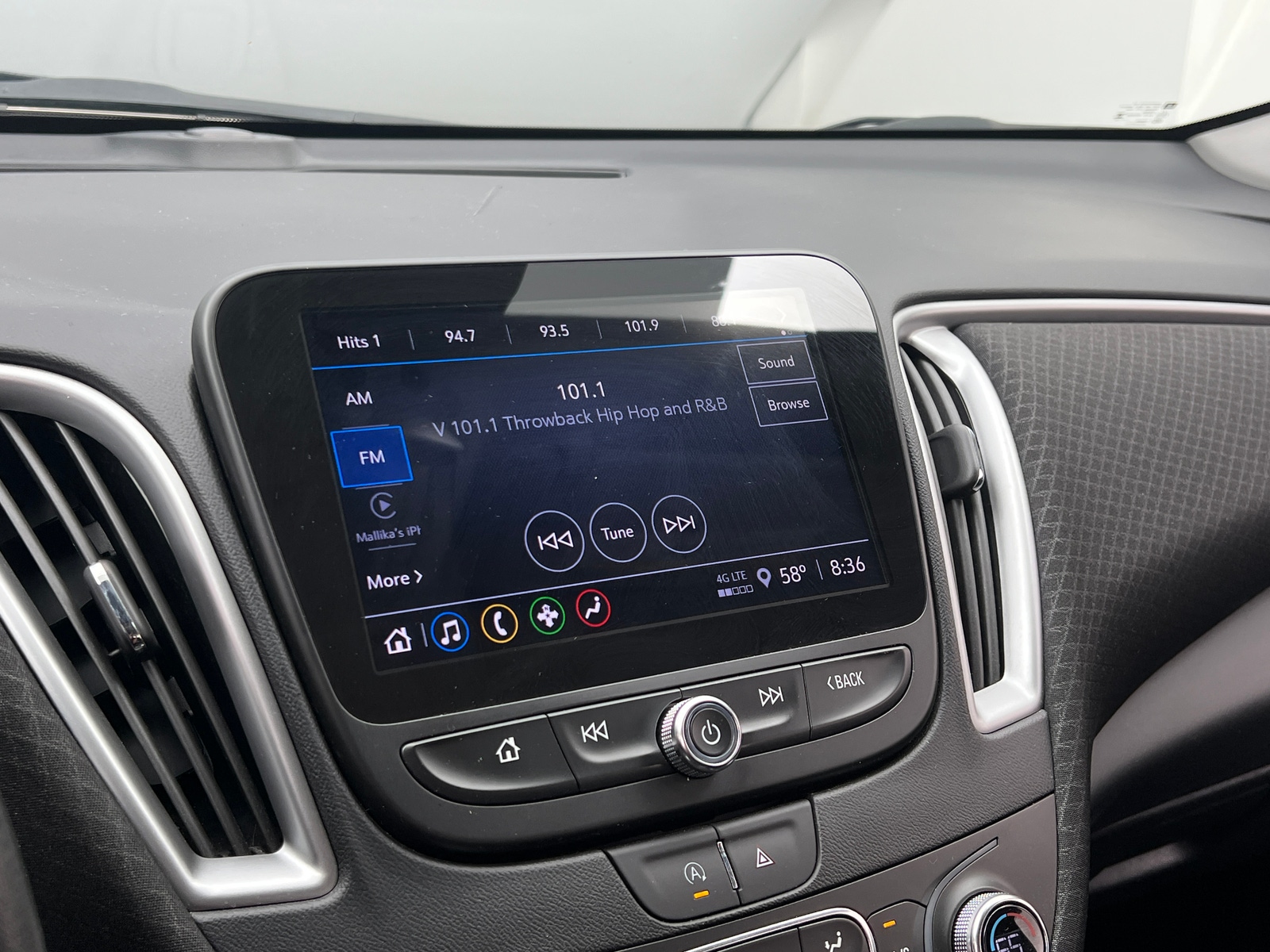 Thumbnail: 2023 Chevrolet Malibu - 4