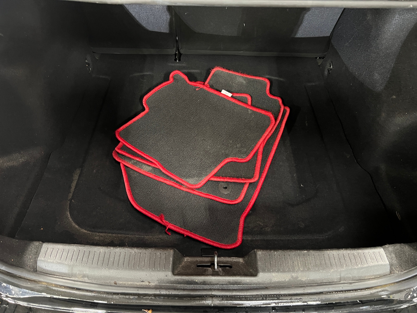 Thumbnail: 2017 Chevrolet Sonic - 7