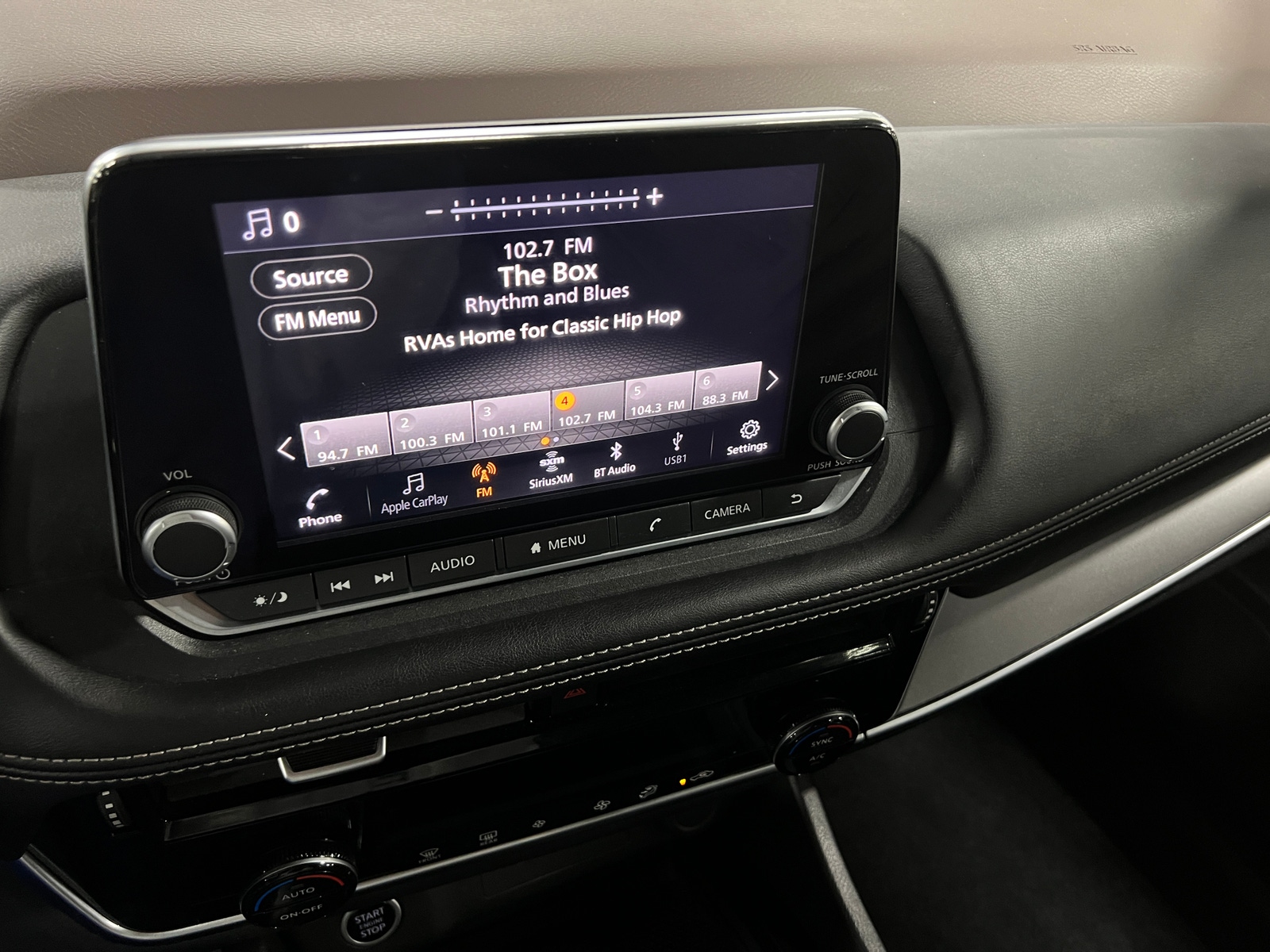 Thumbnail: 2022 Nissan Rogue - 4