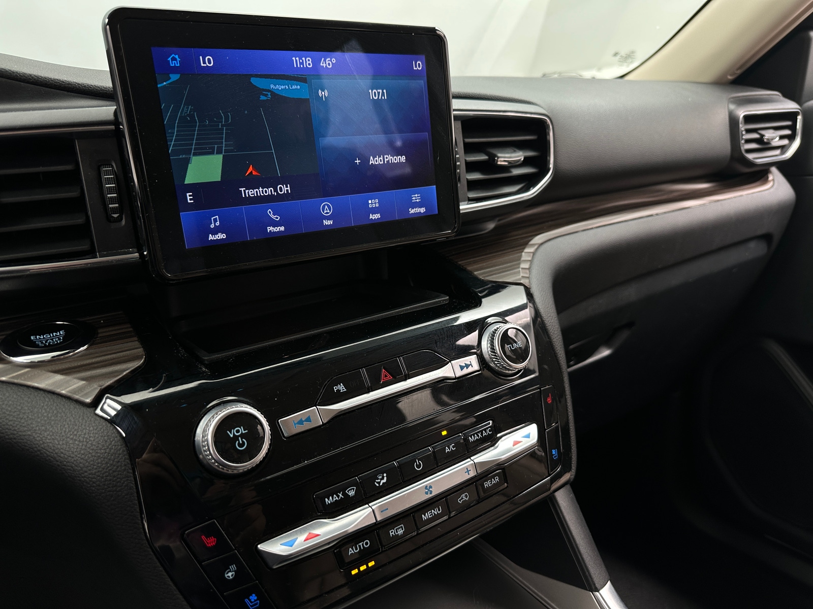 Thumbnail: 2024 Ford Explorer - 3