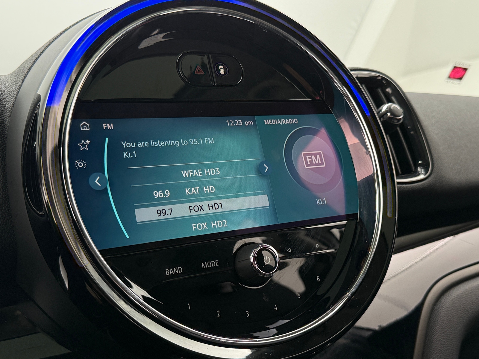 Thumbnail: 2024 MINI Cooper Countryman - 3