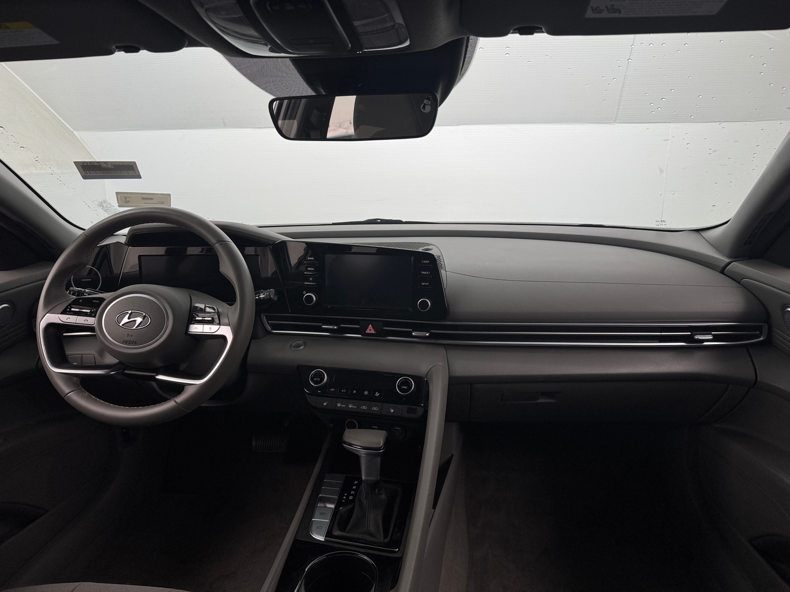 Thumbnail: 2021 Hyundai Elantra - 3