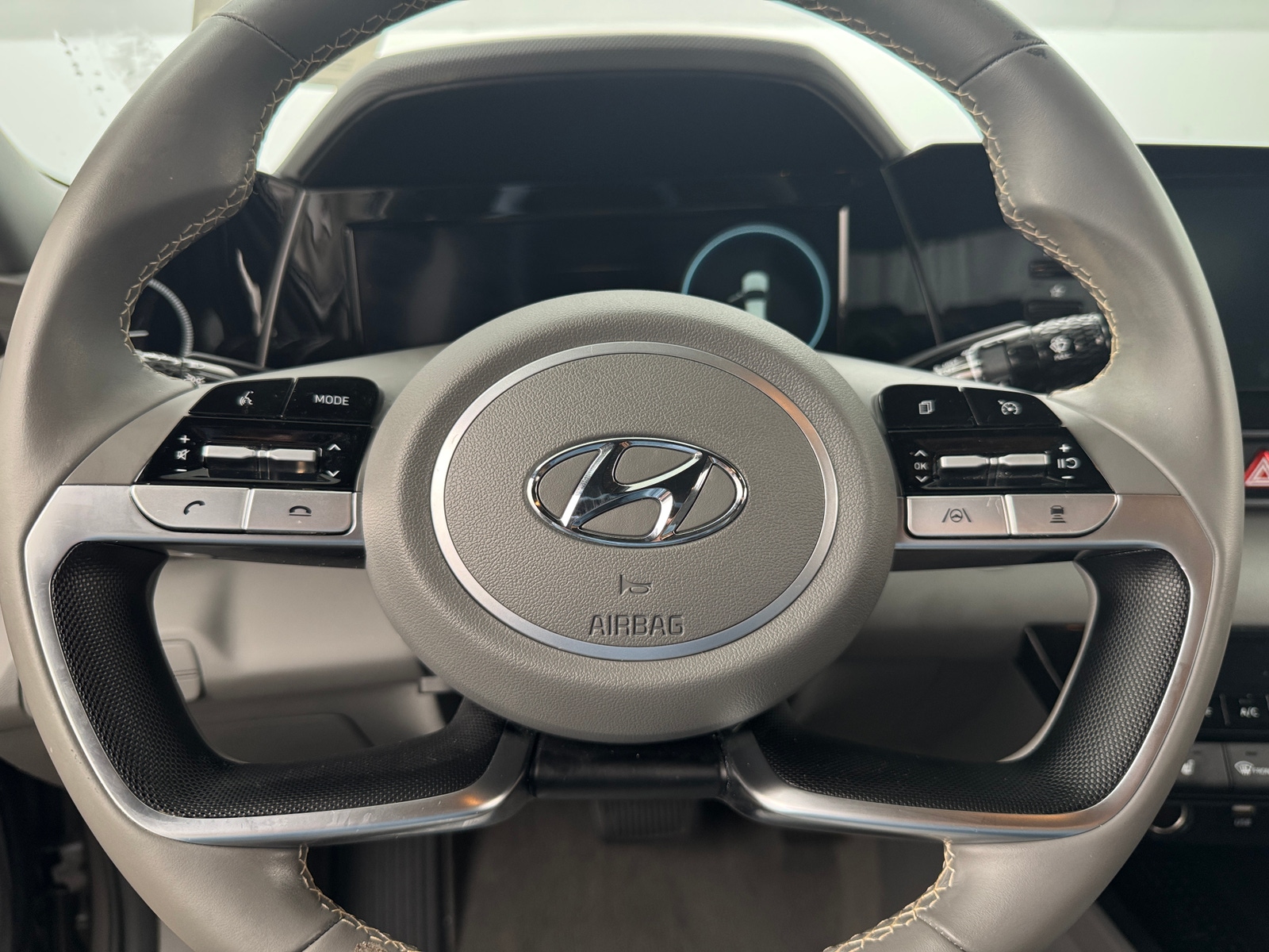 Thumbnail: 2021 Hyundai Elantra - 5