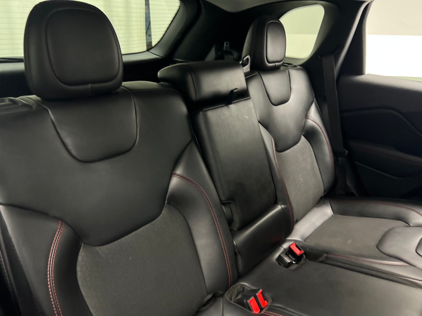 Thumbnail: 2020 Jeep Cherokee - 6