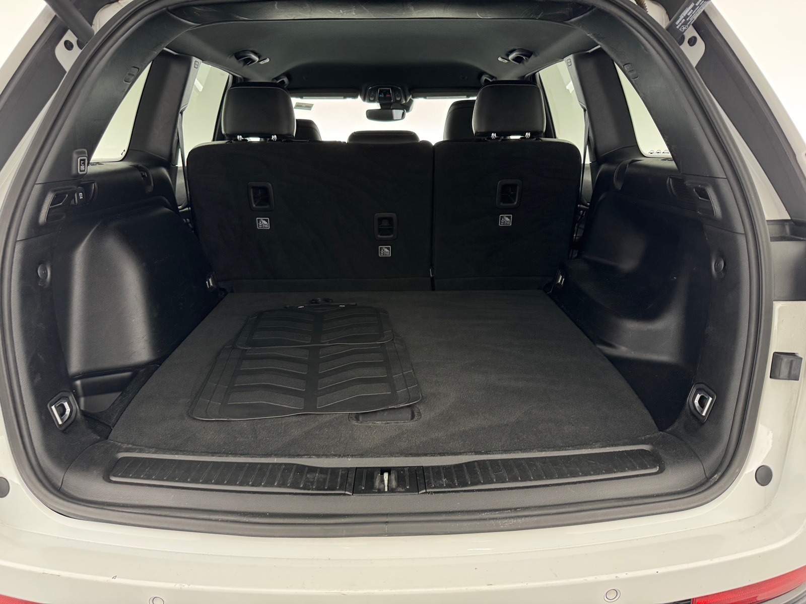 Thumbnail: 2024 Jeep Grand Cherokee - 7