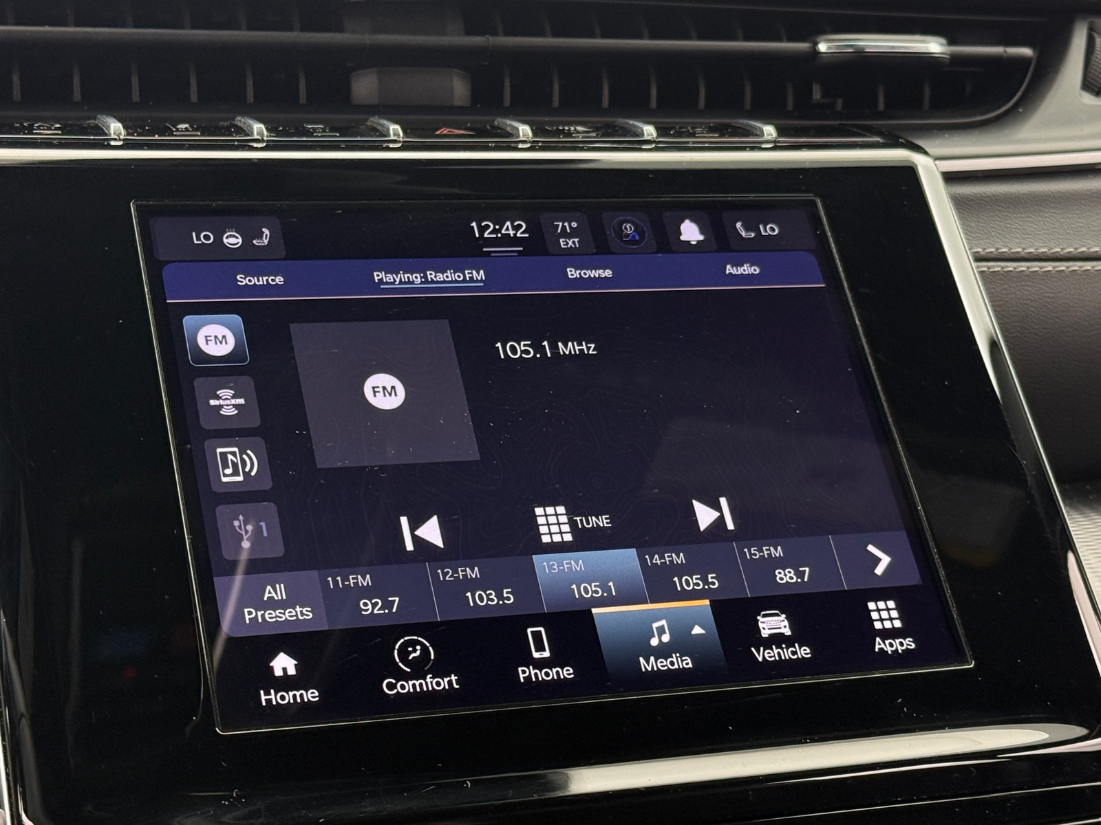 Thumbnail: 2024 Jeep Grand Cherokee - 4