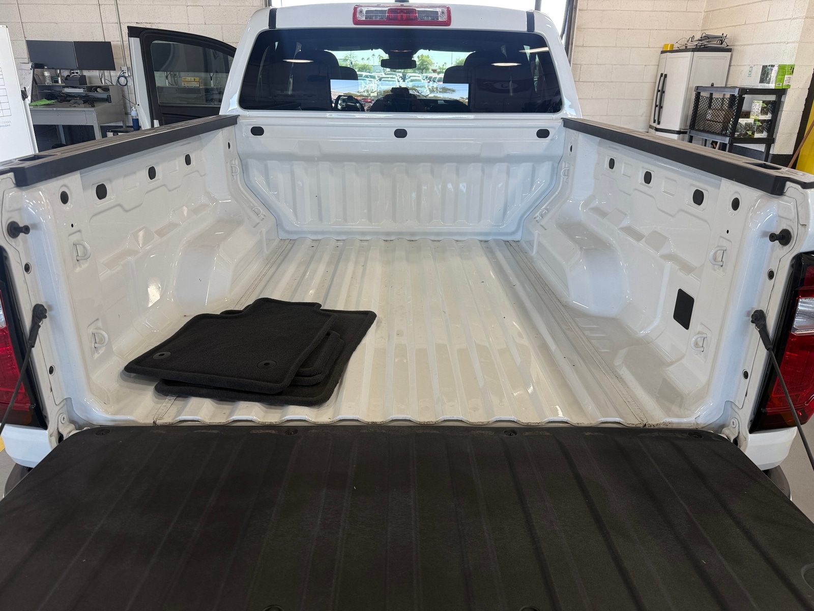 Thumbnail: 2024 GMC Canyon - 7